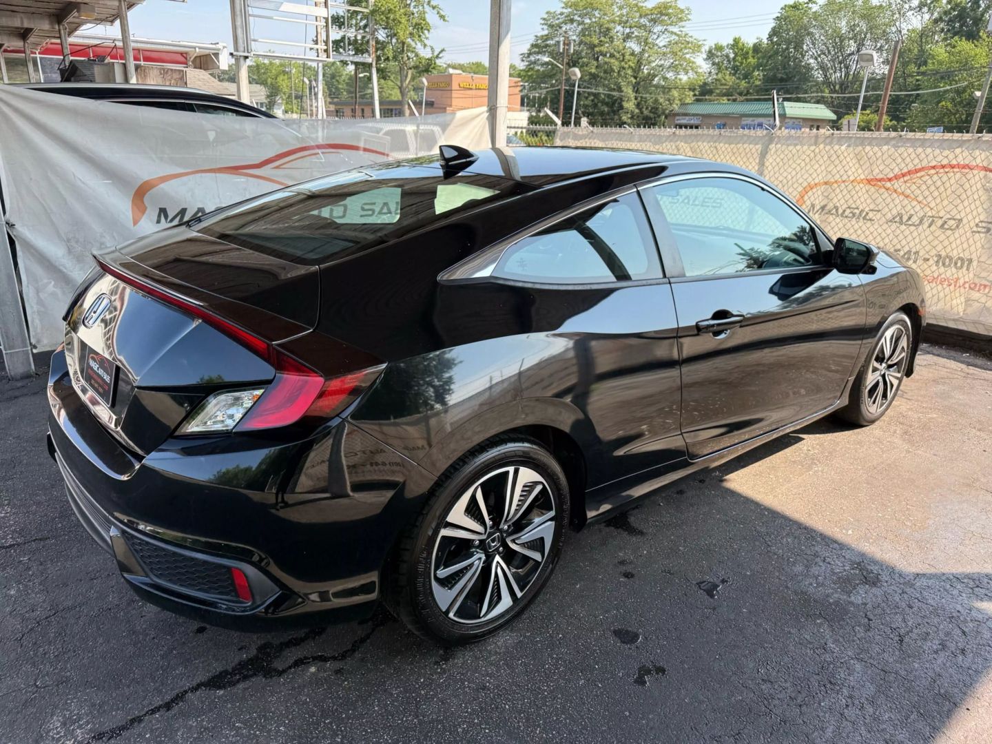 2017 Honda Civic - Image 13