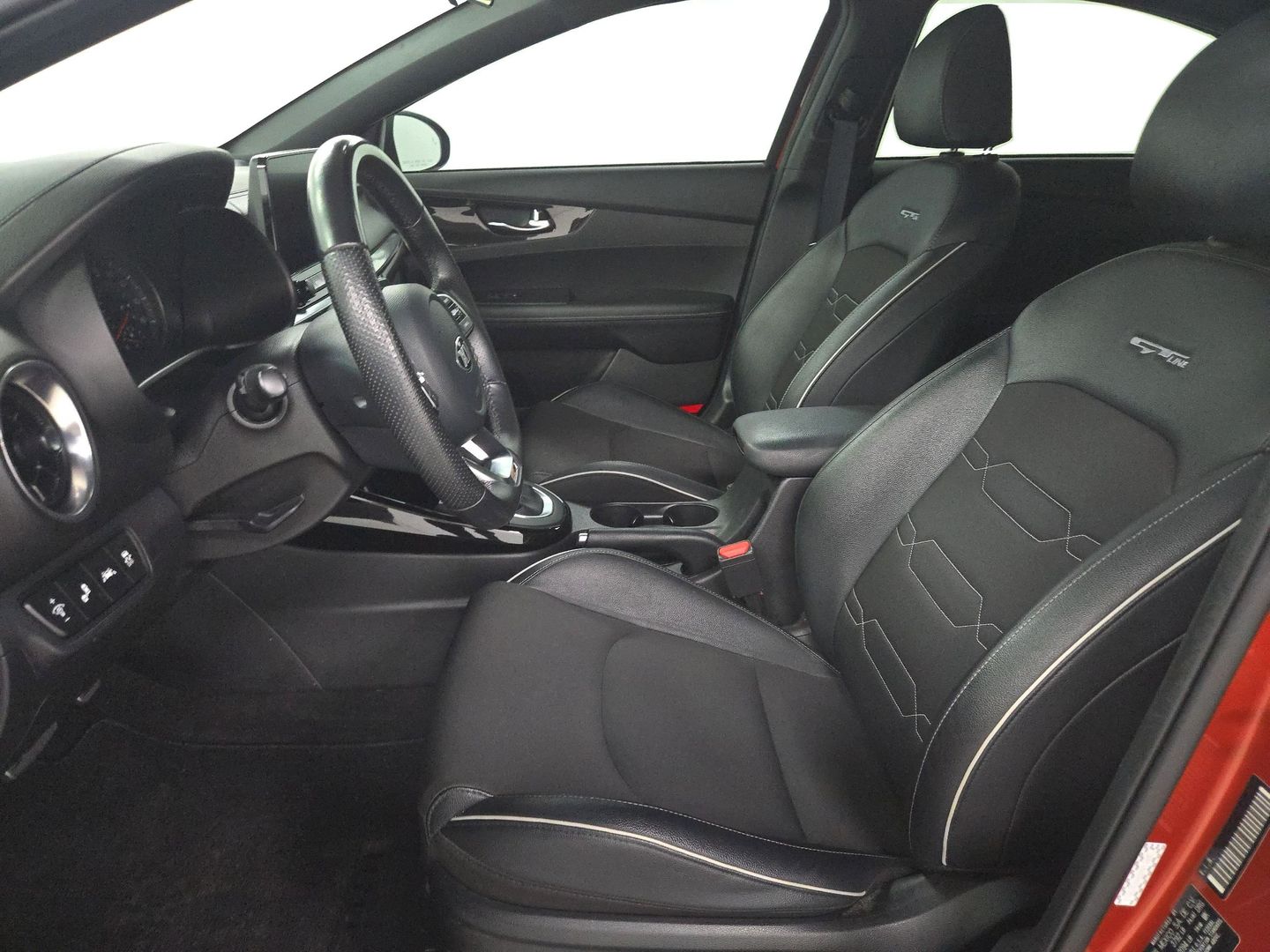 2021 Kia Forte - Image 9