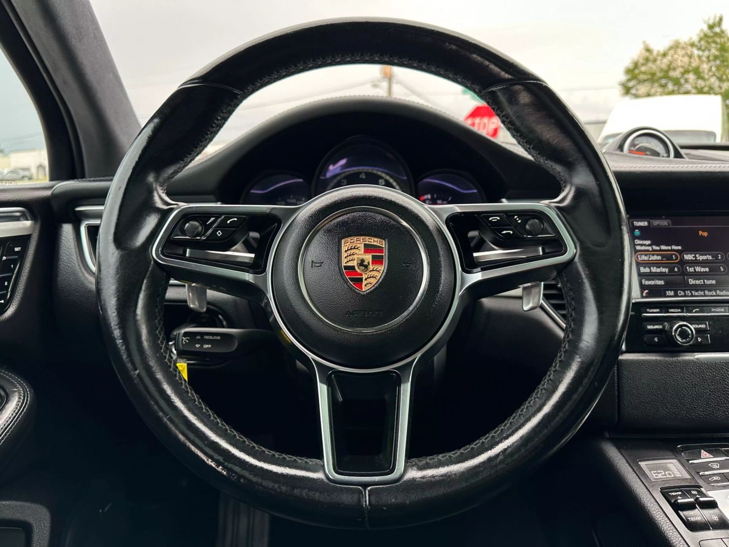 2015 Porsche Macan - Image 32