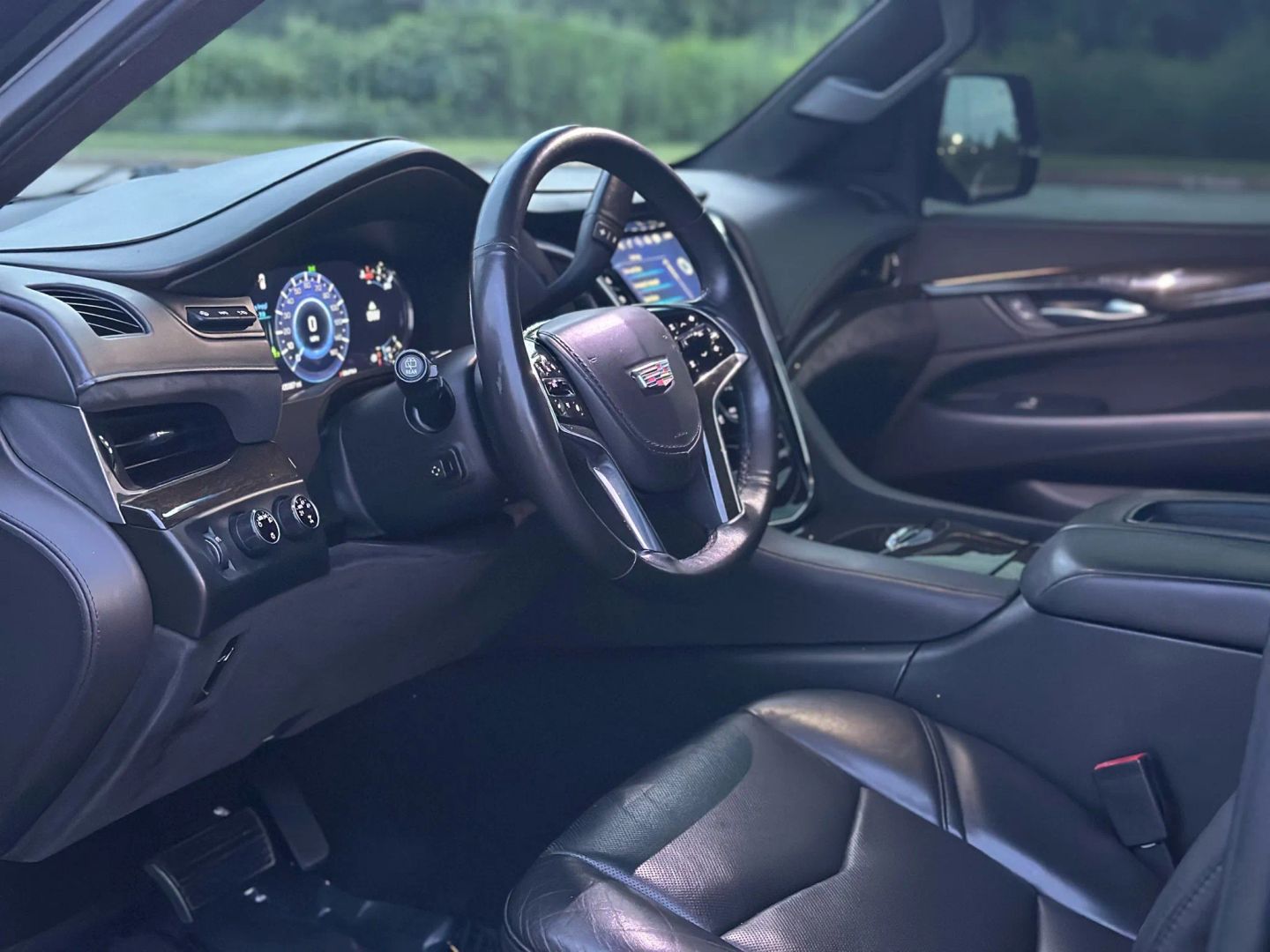 2016 CADILLAC ESCALADE SUV V8, 6.2 LITER PLATINUM SPORT UTILITY 4D