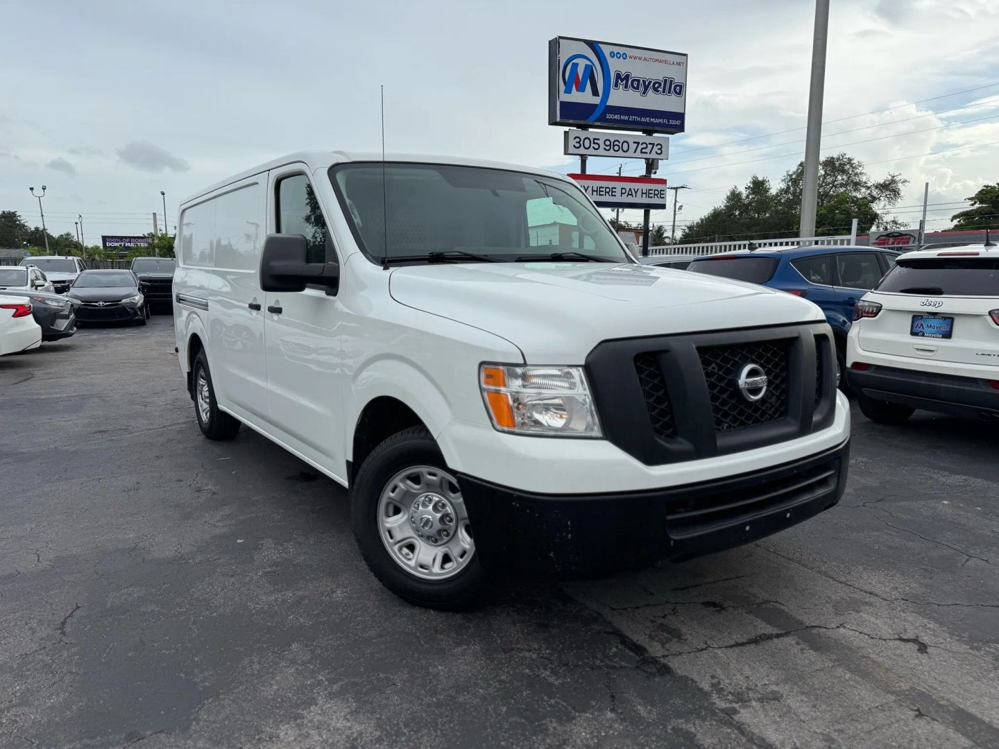 2016 Nissan NV SV