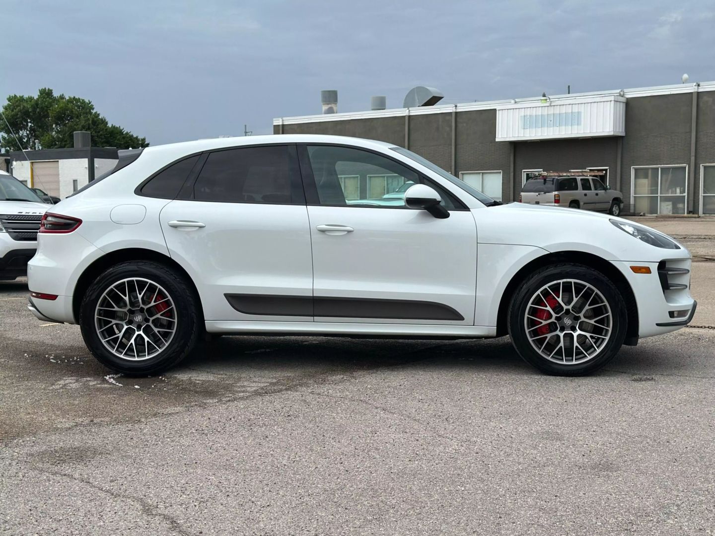 2015 Porsche Macan - Image 8