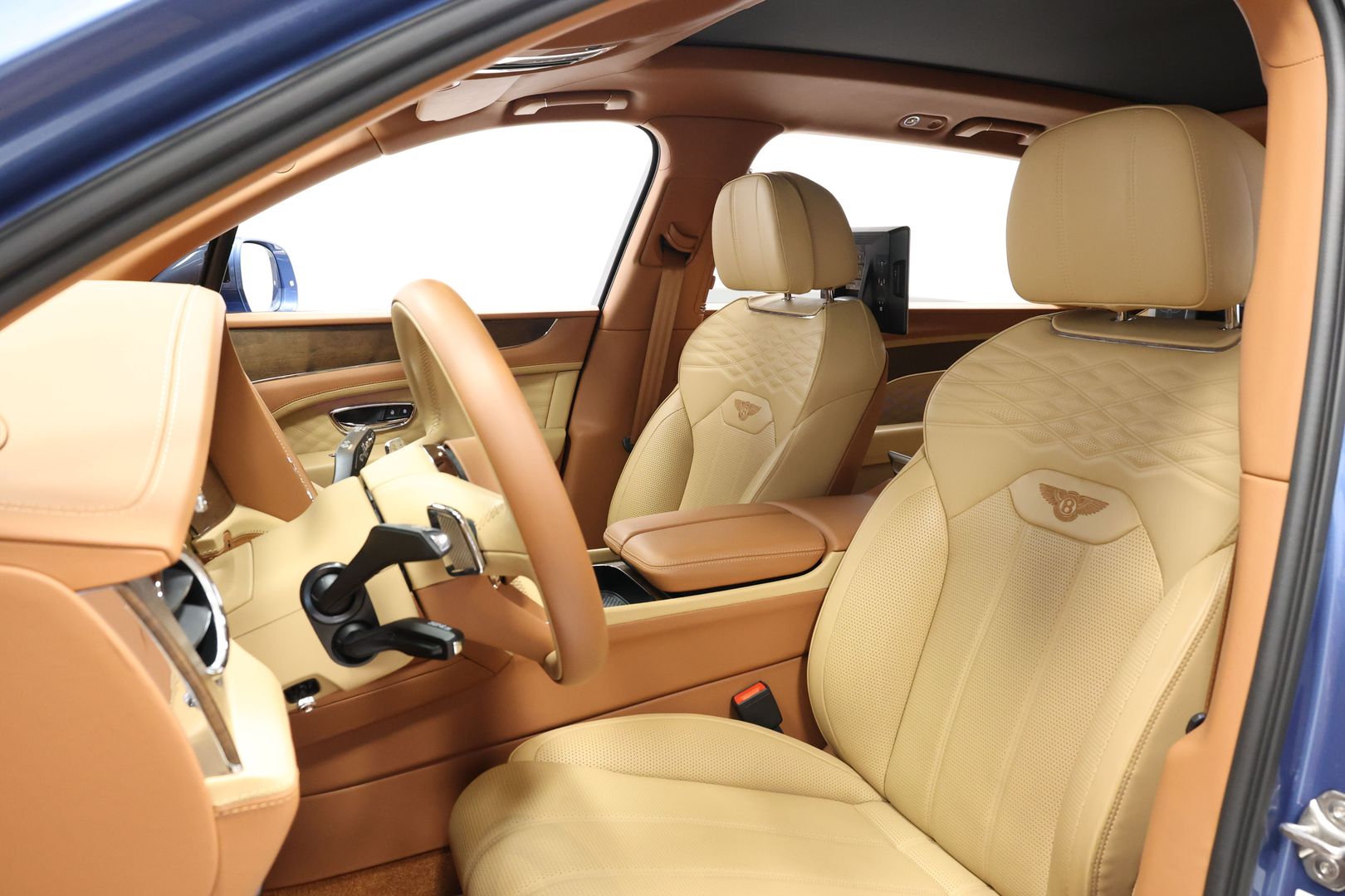 2023 Bentley Bentayga Ewb - Image 17