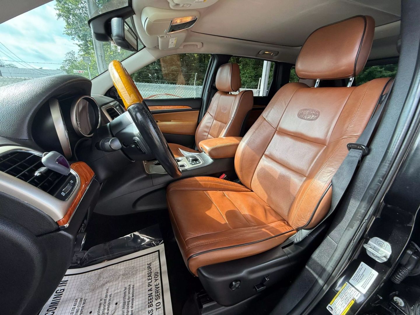 2013 Jeep Grand Cherokee - Image 16