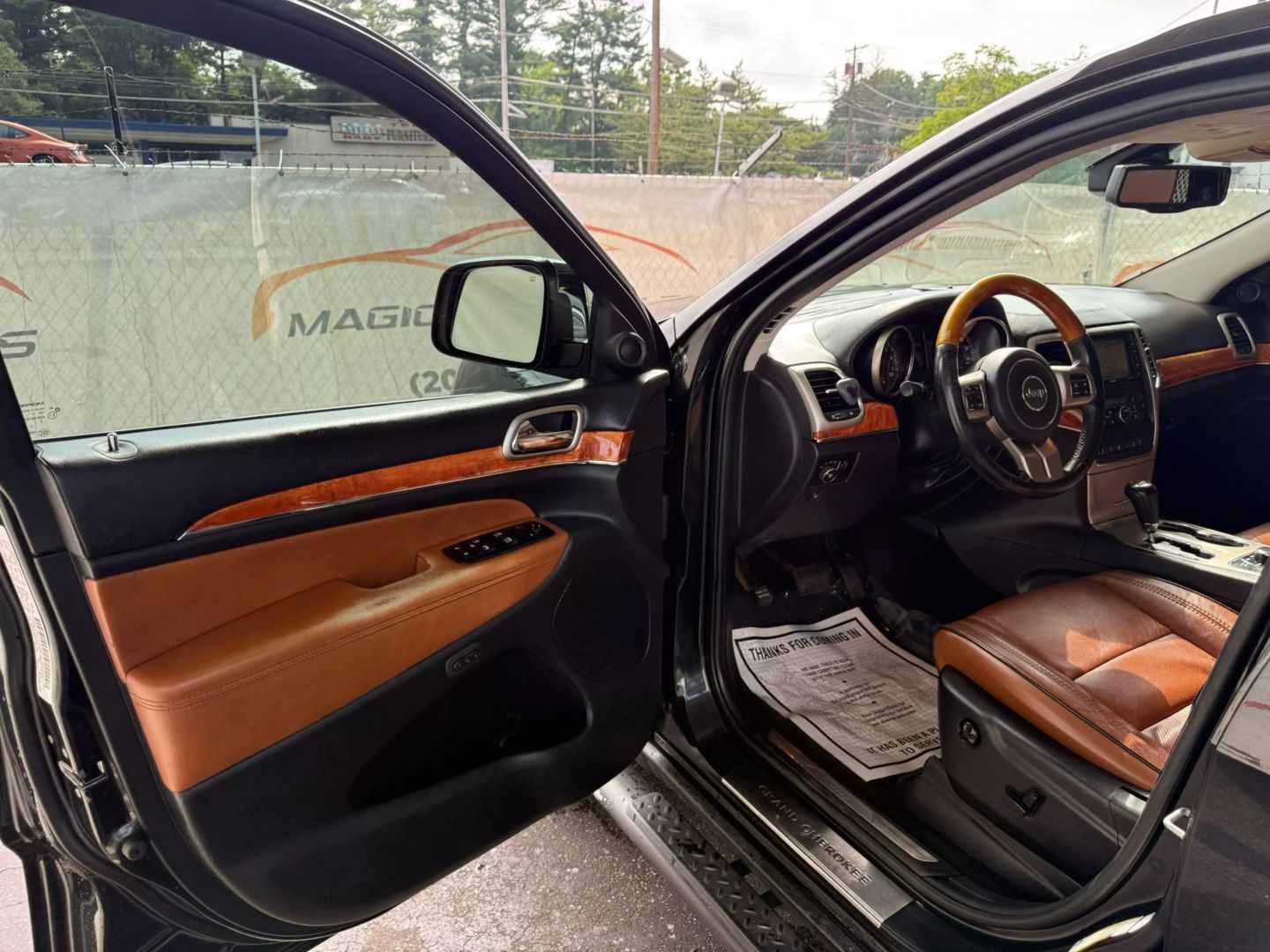 2013 Jeep Grand Cherokee - Image 14