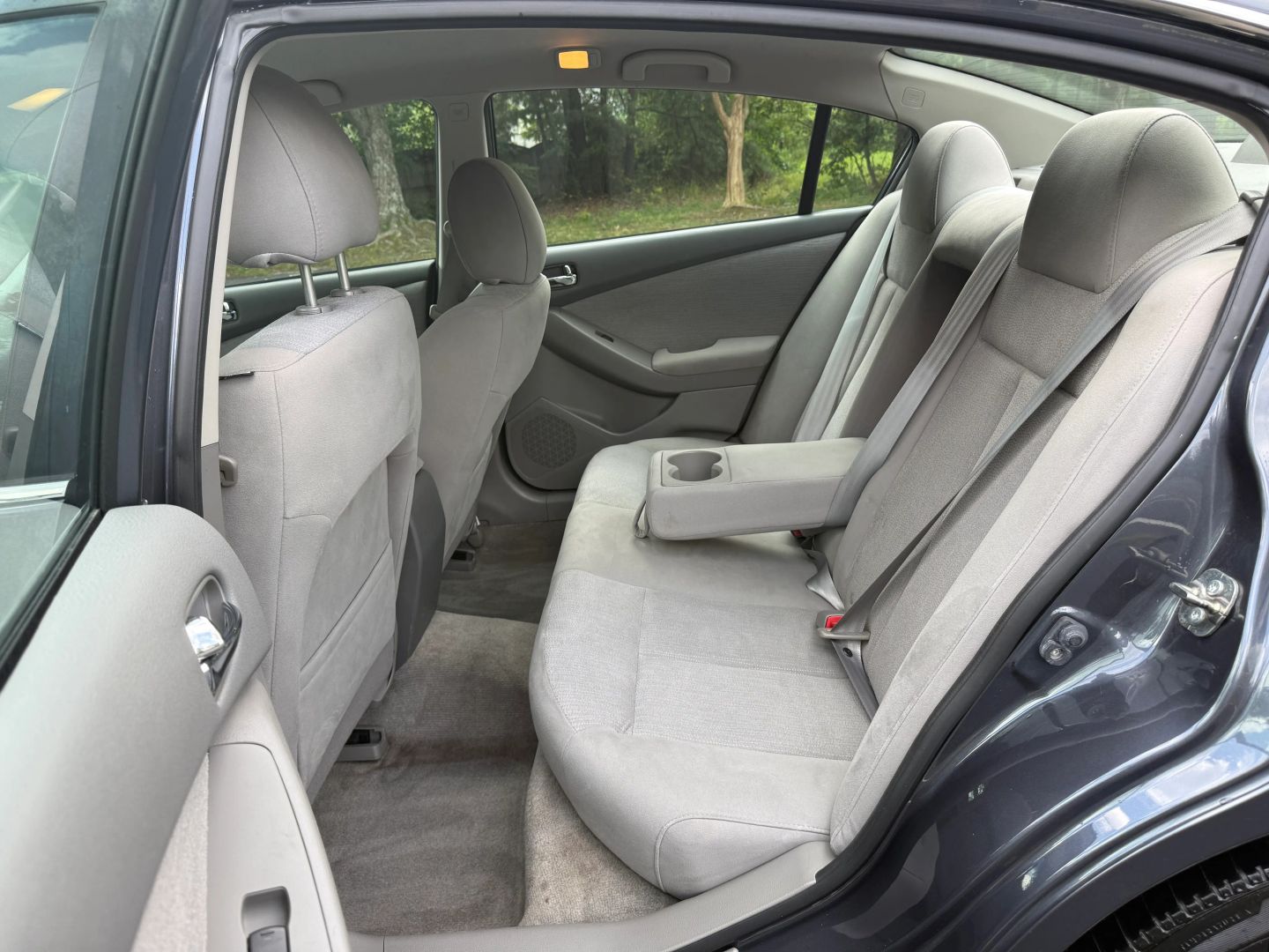 2012 Nissan Altima - Image 12