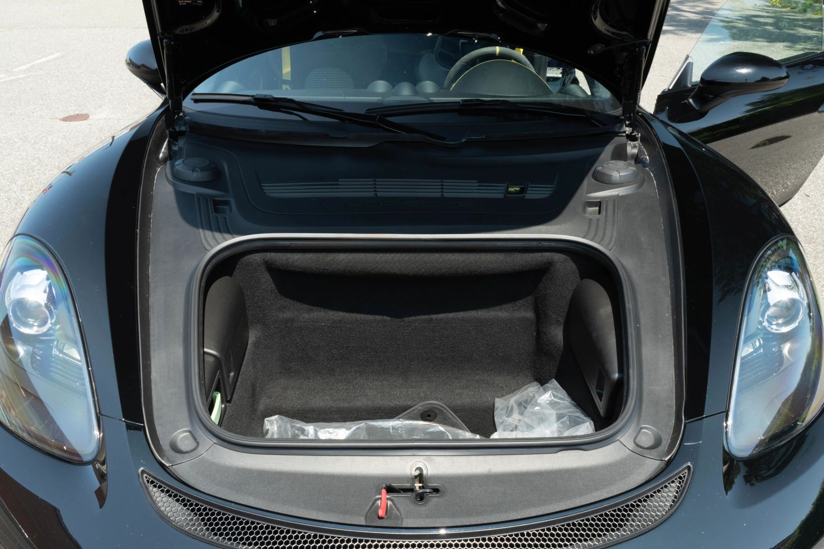 2020 Porsche 718 Cayman - Image 60
