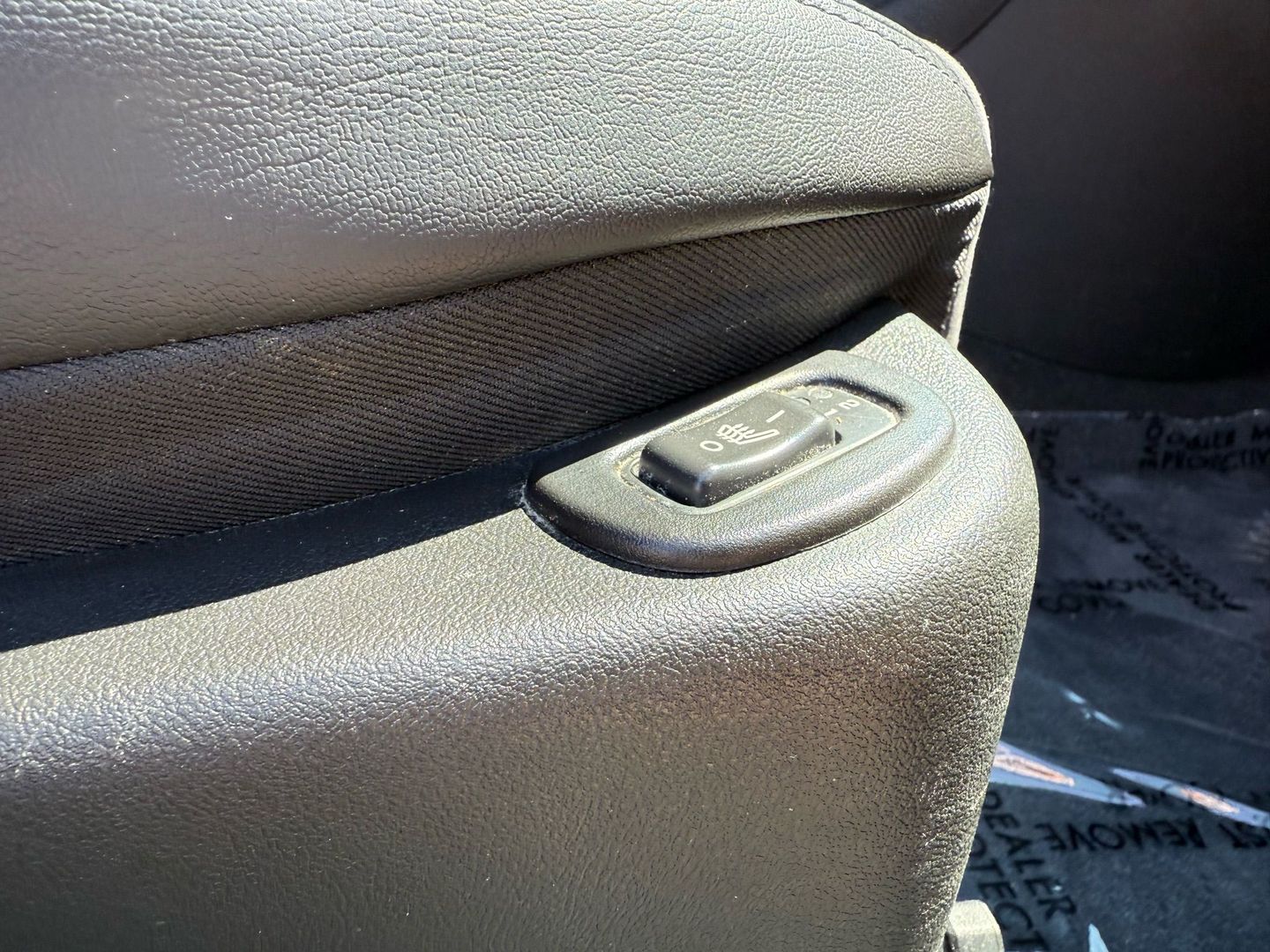 2008 Chevrolet Malibu - Image 22