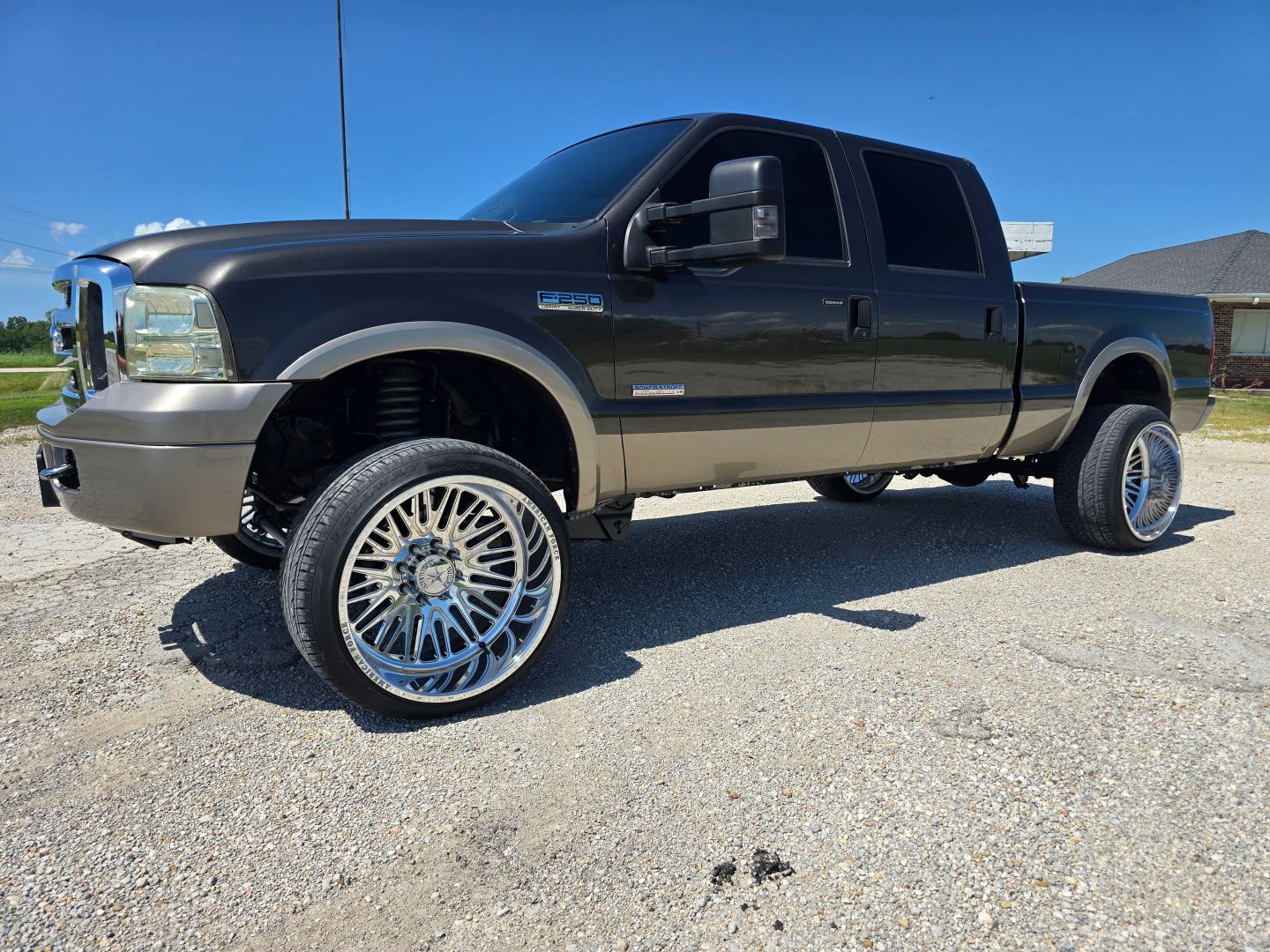 2006 Ford Super Duty F-250 Lariat