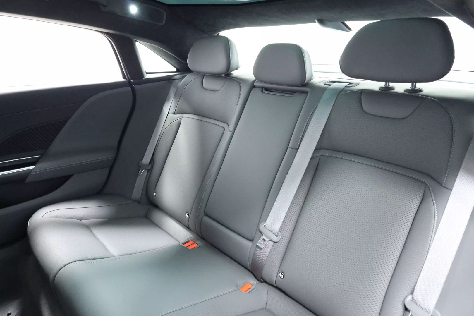 2025 Lucid Air - Image 52