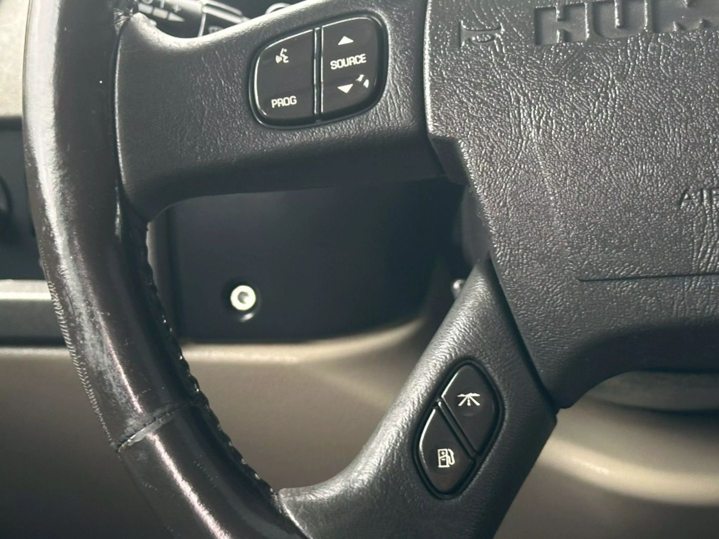 2003 Hummer H2 - Image 31