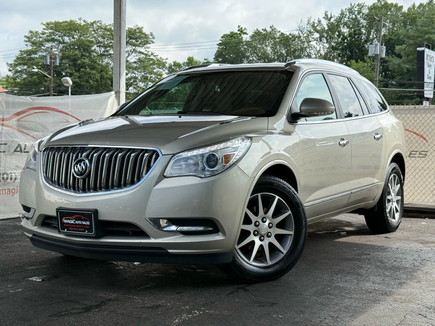 2015 Buick Enclave - Image 1