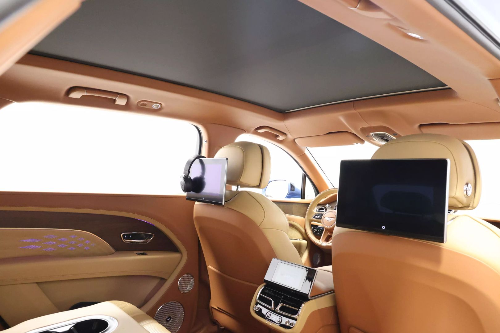 2023 Bentley Bentayga Ewb - Image 103