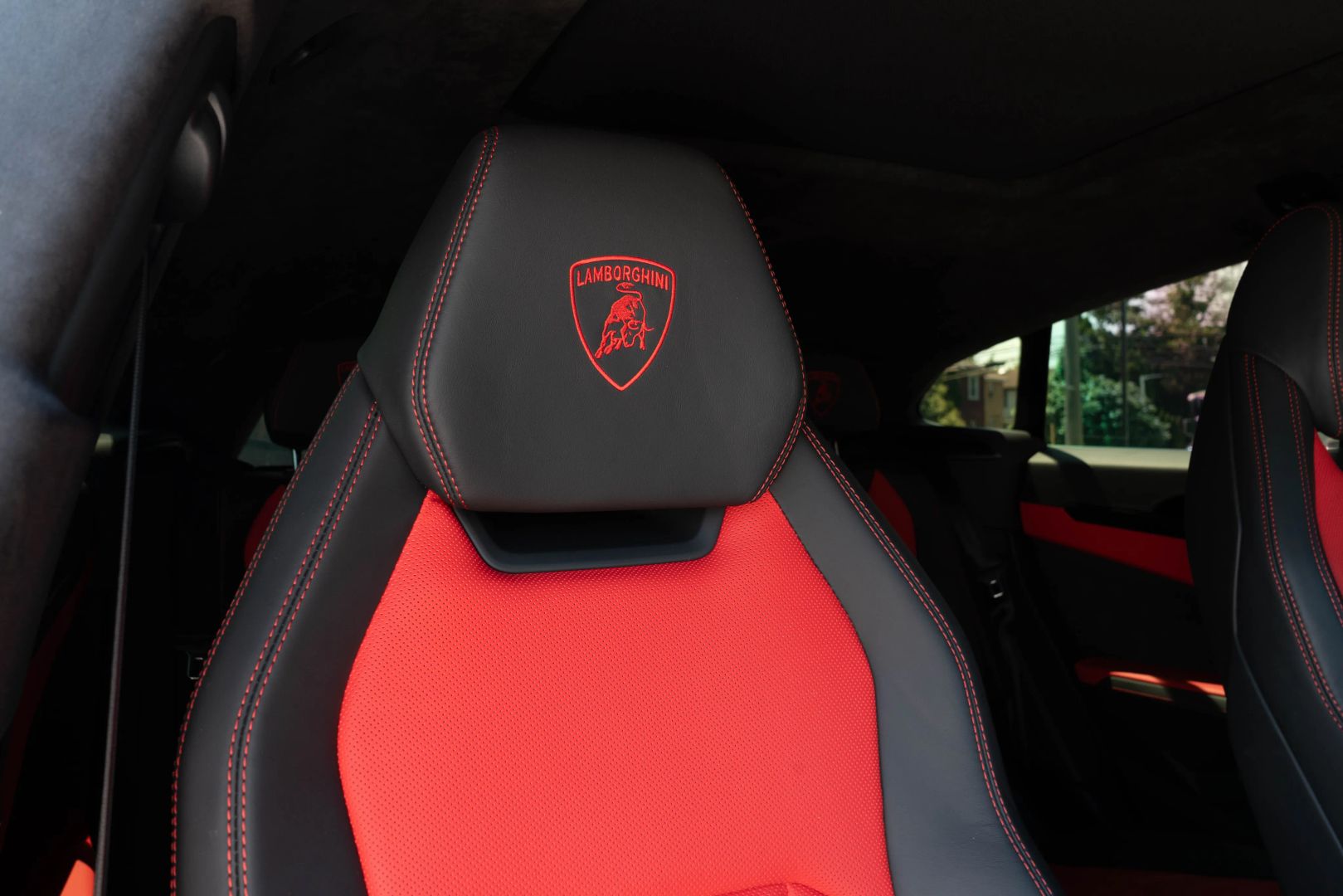2022 Lamborghini Urus - Image 53