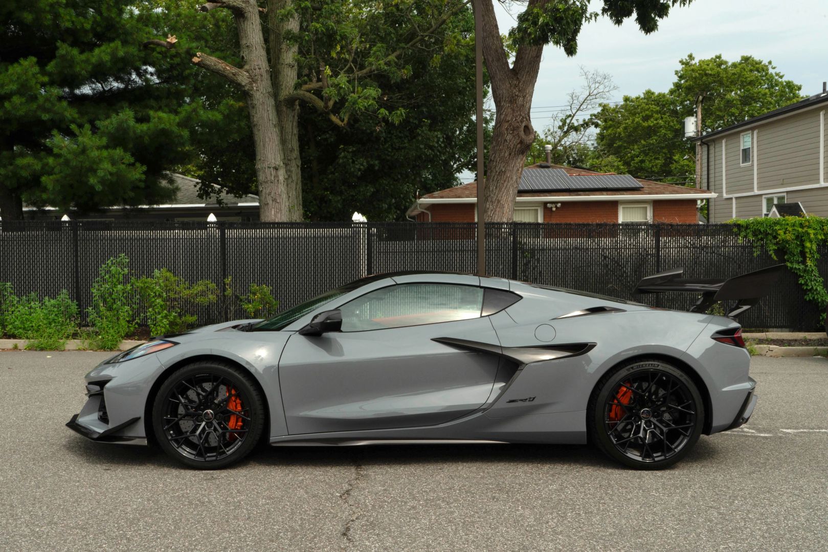 2025 Chevrolet Corvette - Image 18