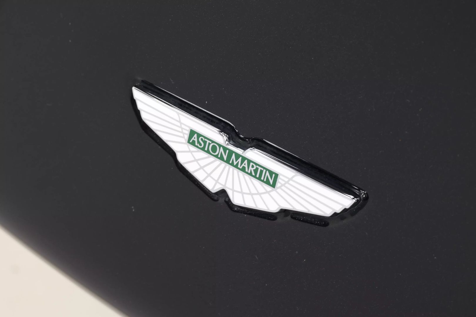 2015 Aston Martin Db9 - Image 92