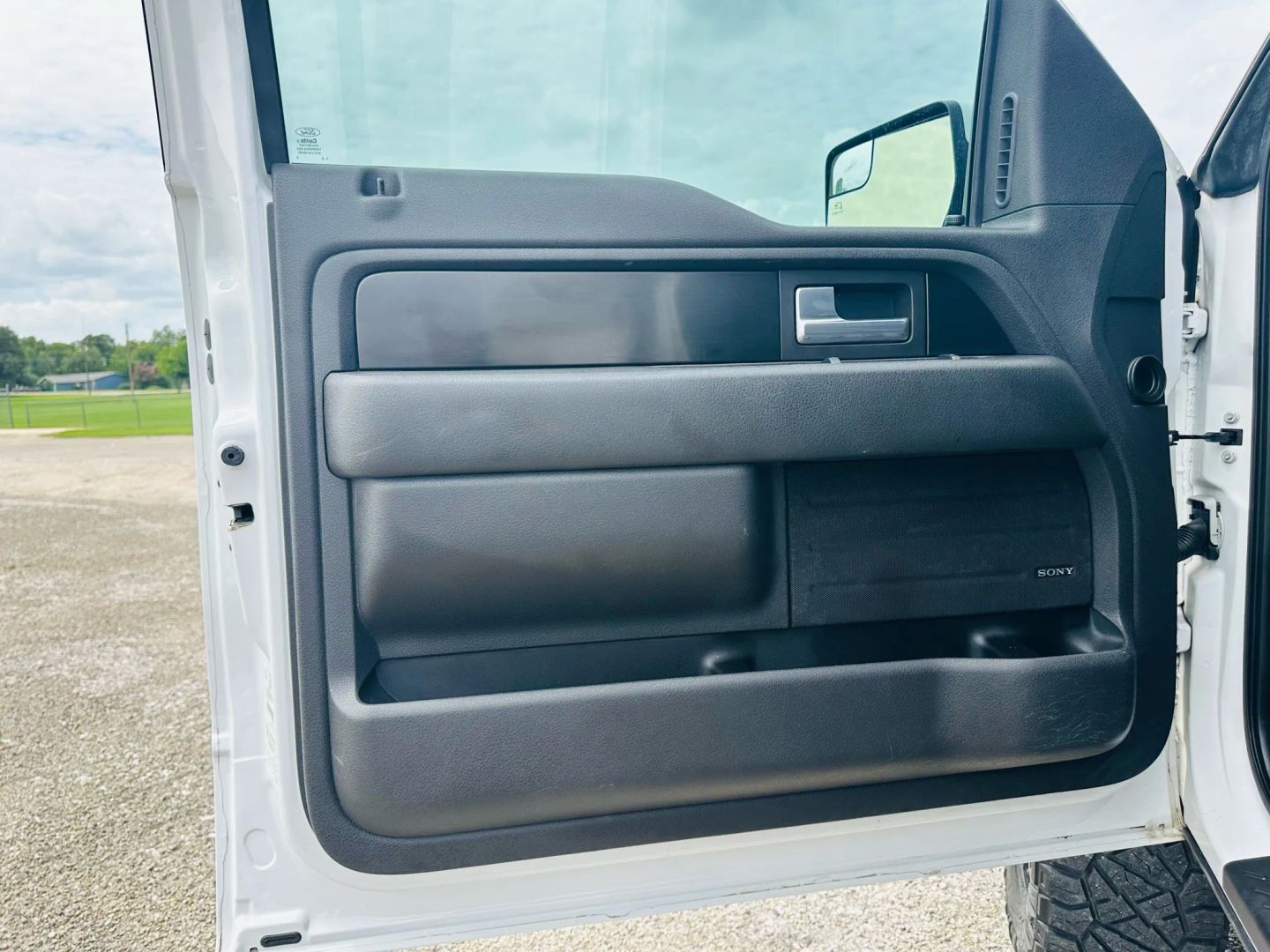 2013 Ford F150 Supercrew Cab - Image 15