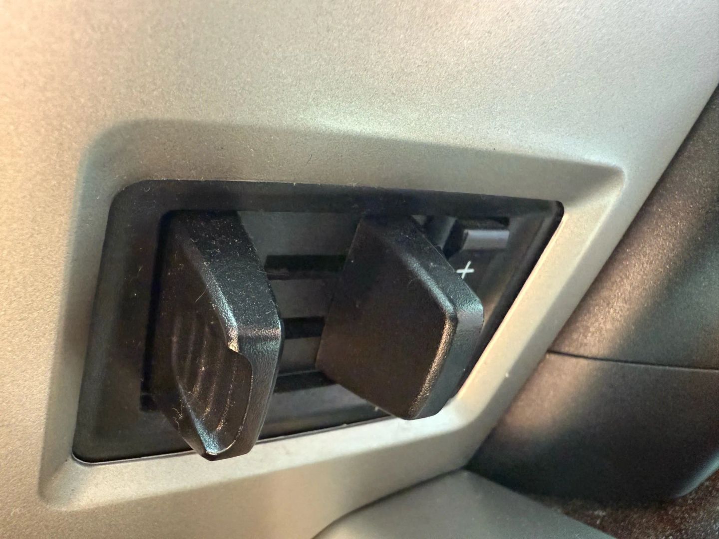 2015 Ford F150 Supercrew Cab - Image 29