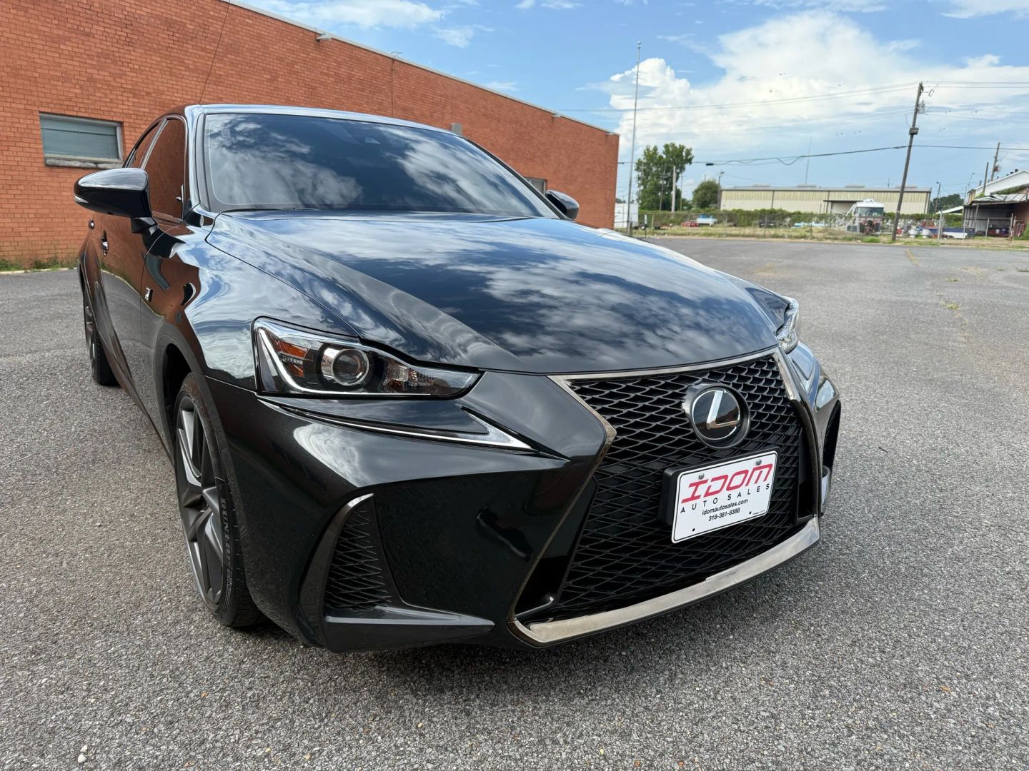 2018 Lexus Is - Image 10