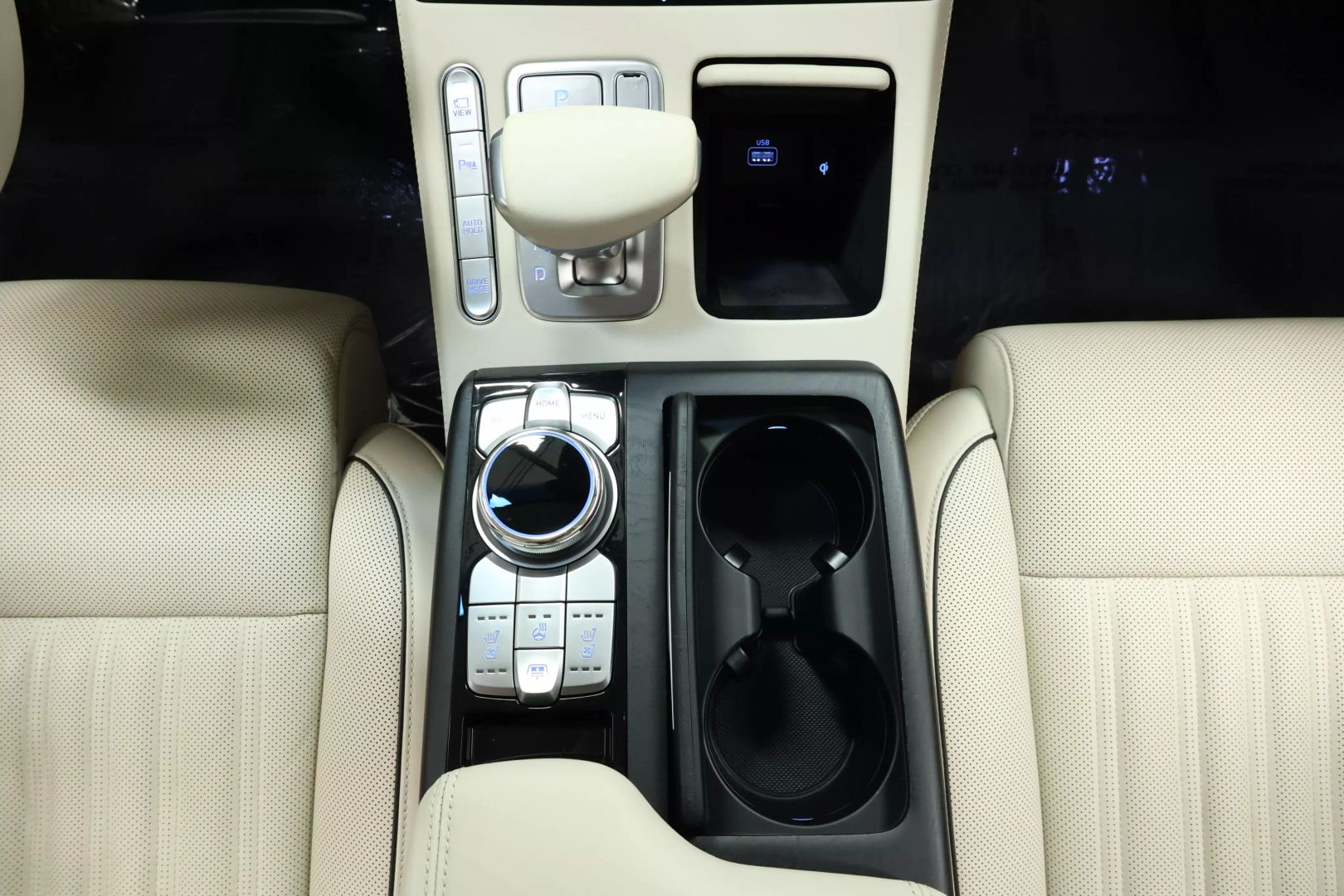 2020 Genesis G90 - Image 54