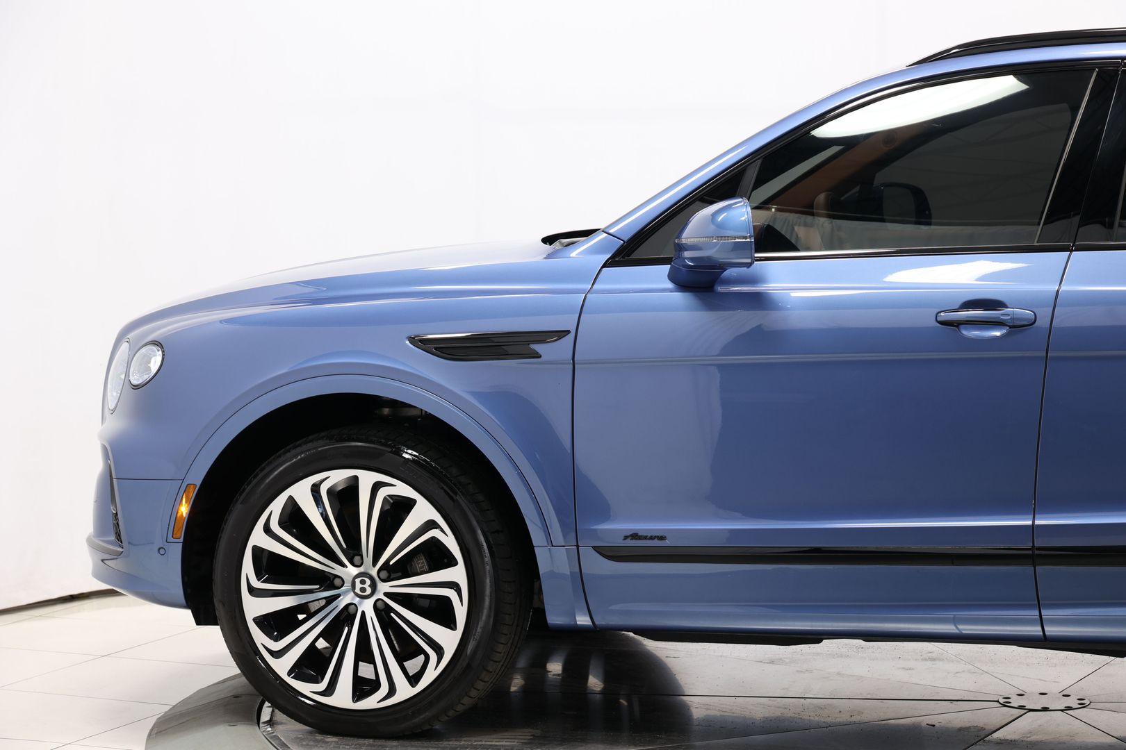 2023 Bentley Bentayga Ewb - Image 7