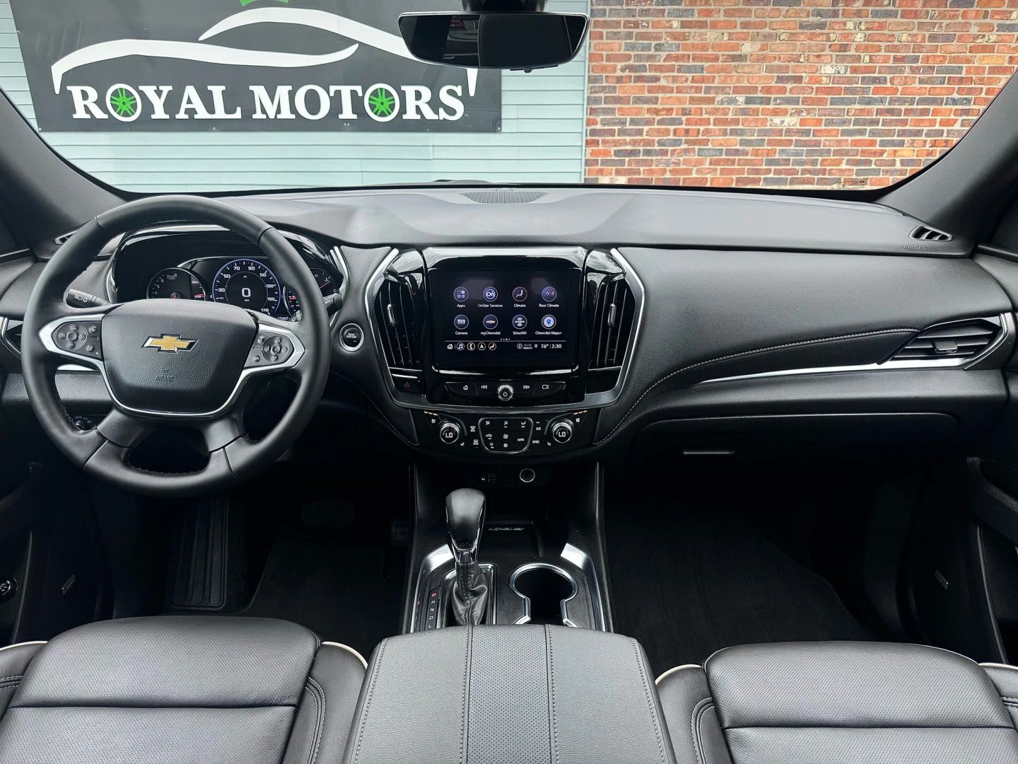 2023 Chevrolet Traverse - Image 29