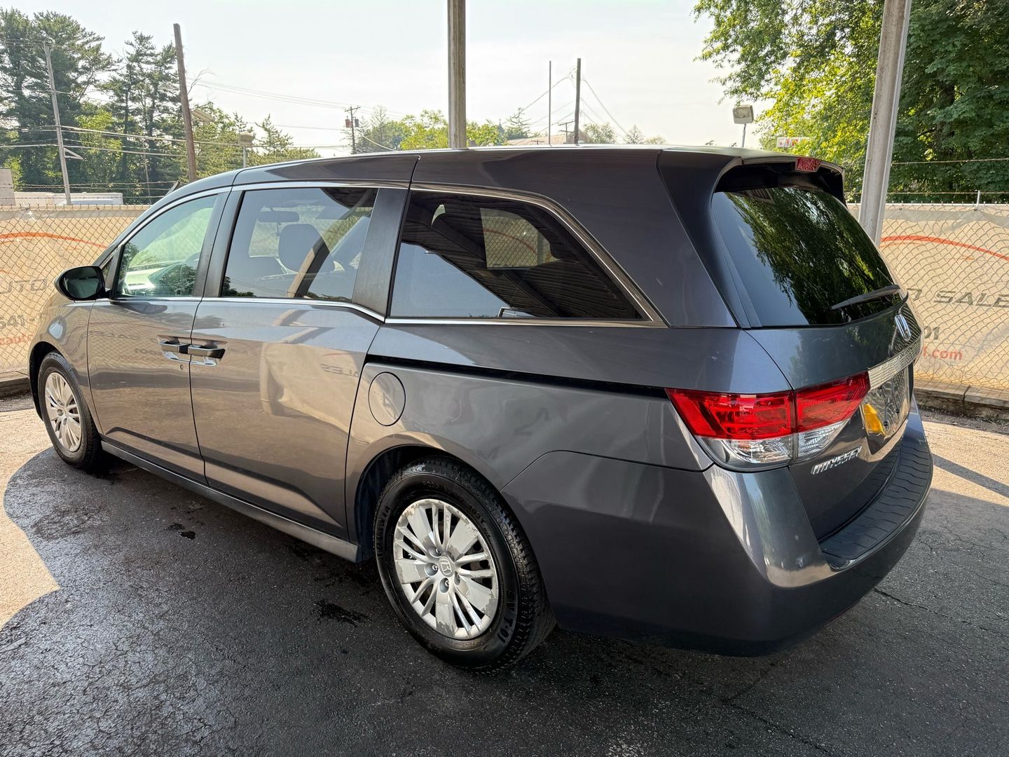 2017 Honda Odyssey - Image 13
