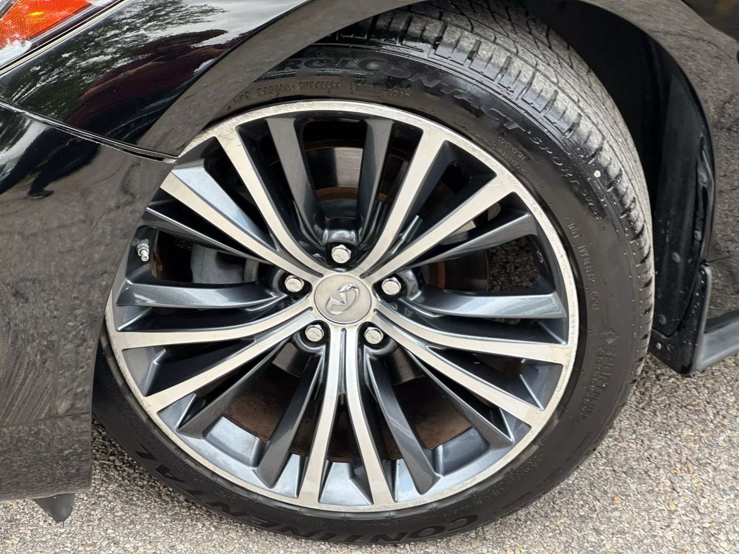 2019 Infiniti Q60 - Image 23