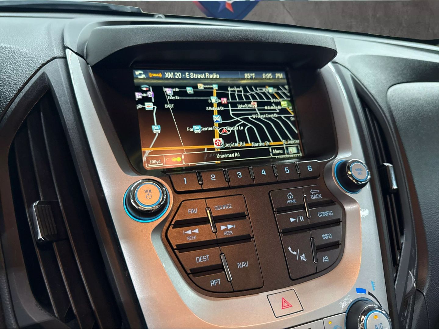 2016 Chevrolet Equinox - Image 23