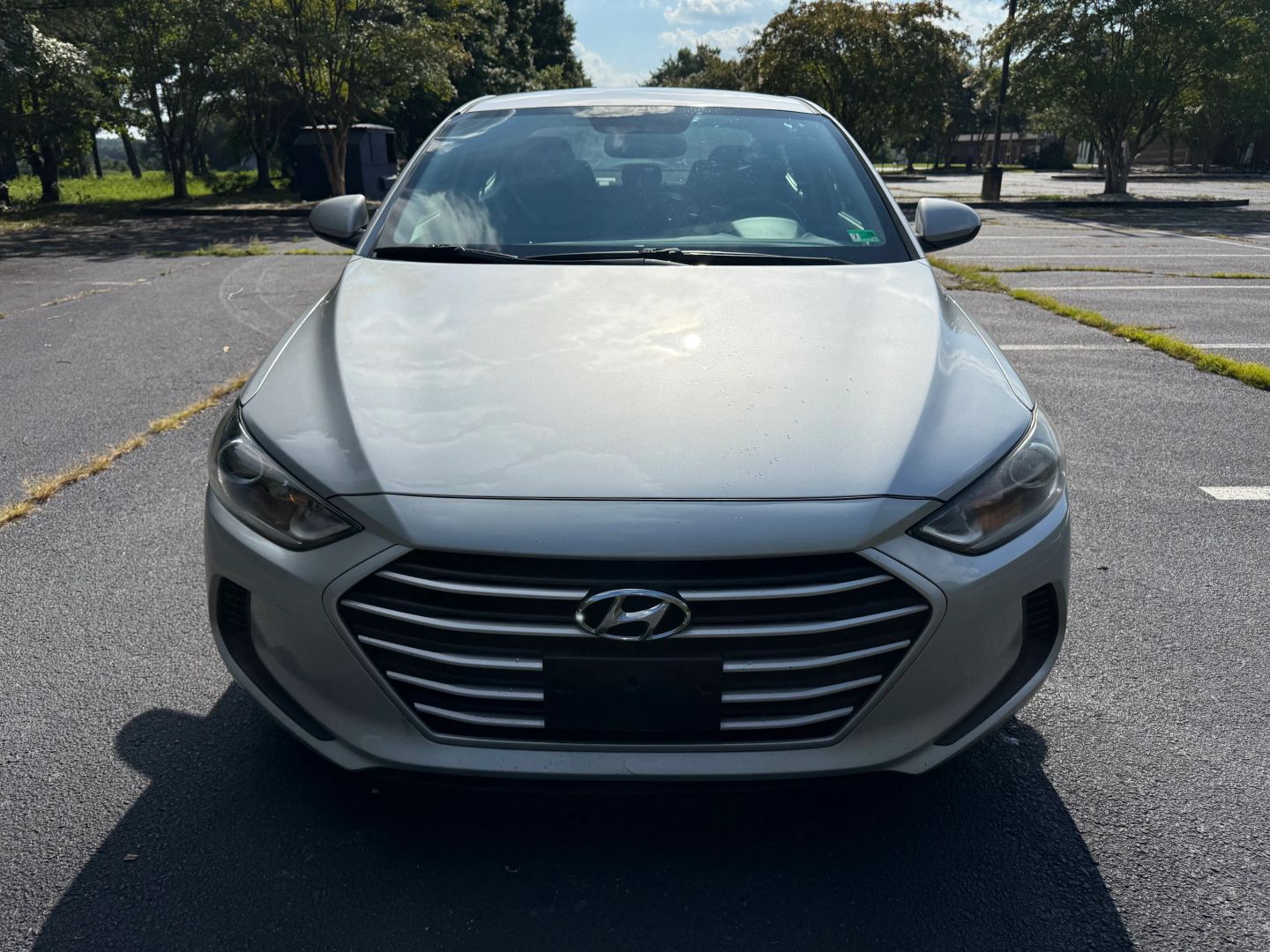 2018 Hyundai Elantra - Image 2