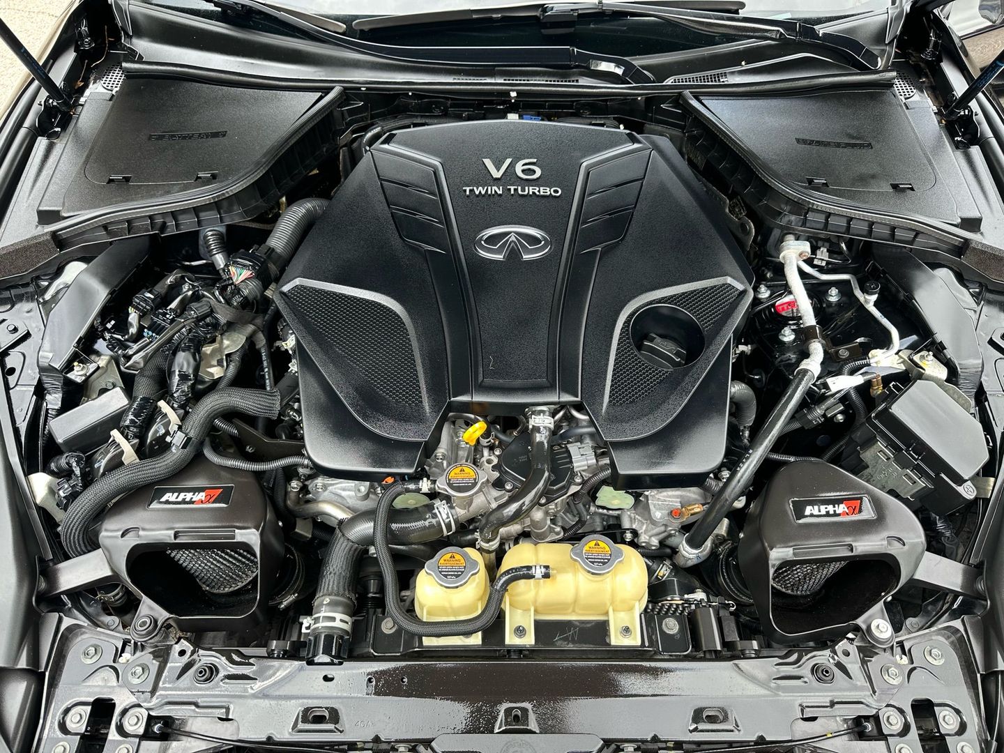 2019 Infiniti Q60 - Image 28