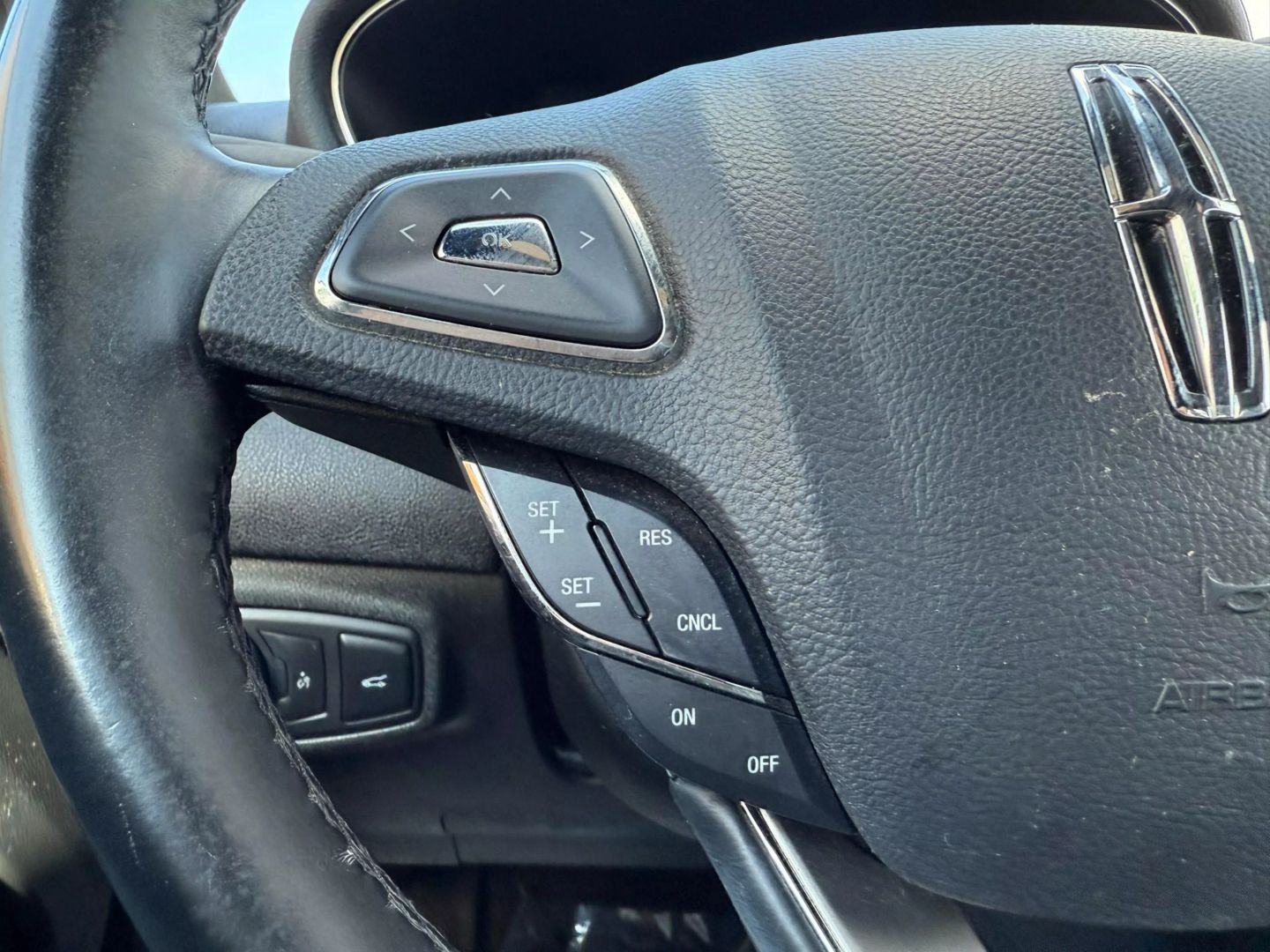 2015 Lincoln Mkc - Image 30