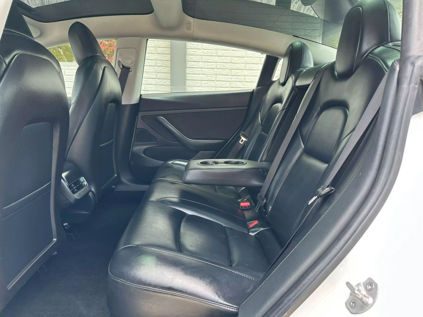 2020 Tesla Model 3 - Image 18