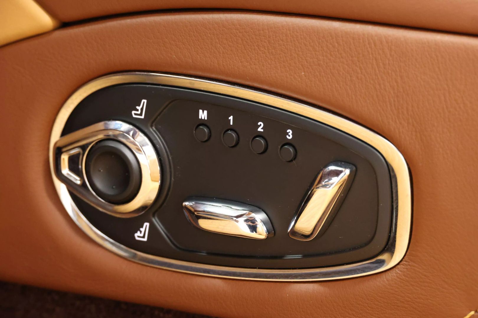 2019 Aston Martin Db11 - Image 20