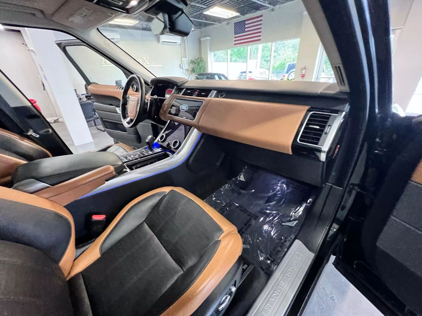 2018 Land Rover Range Rover Sport Hse Dynamic Sport Utility 4d - Image 32