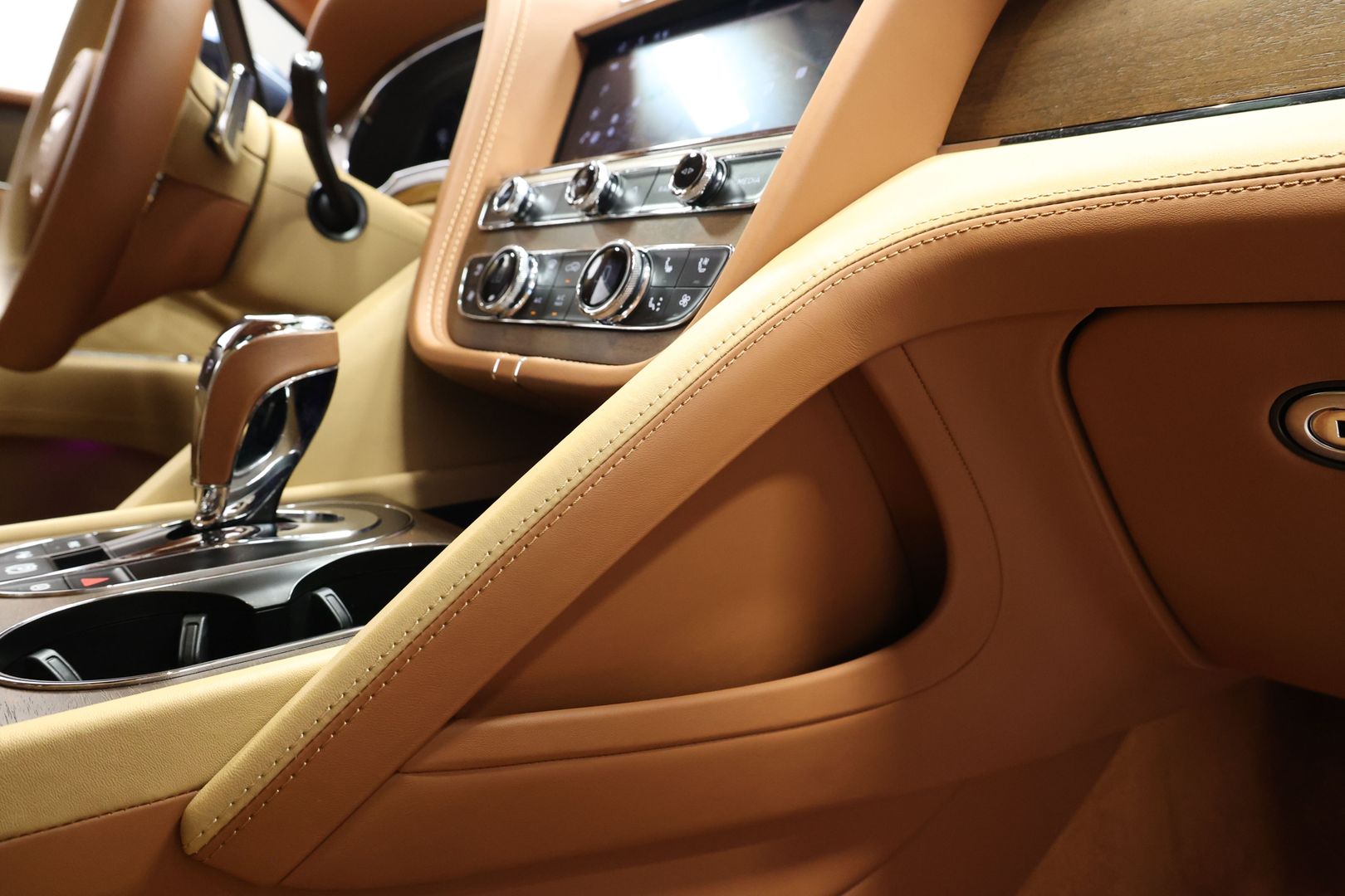 2023 Bentley Bentayga Ewb - Image 117