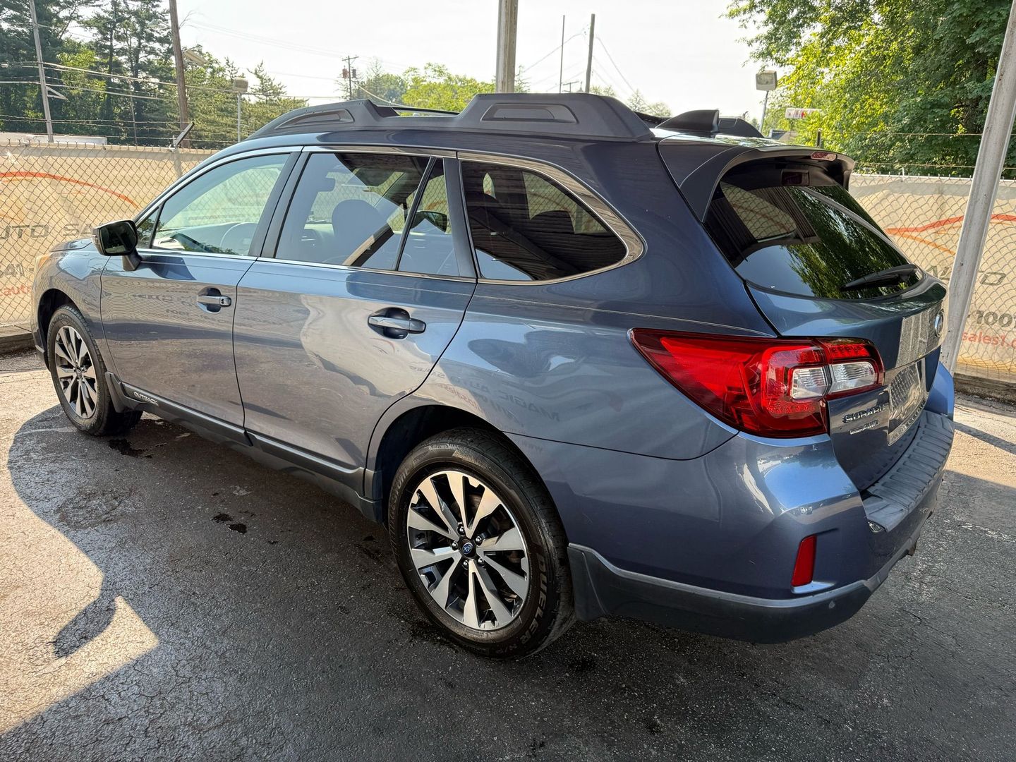 2017 Subaru Outback - Image 13
