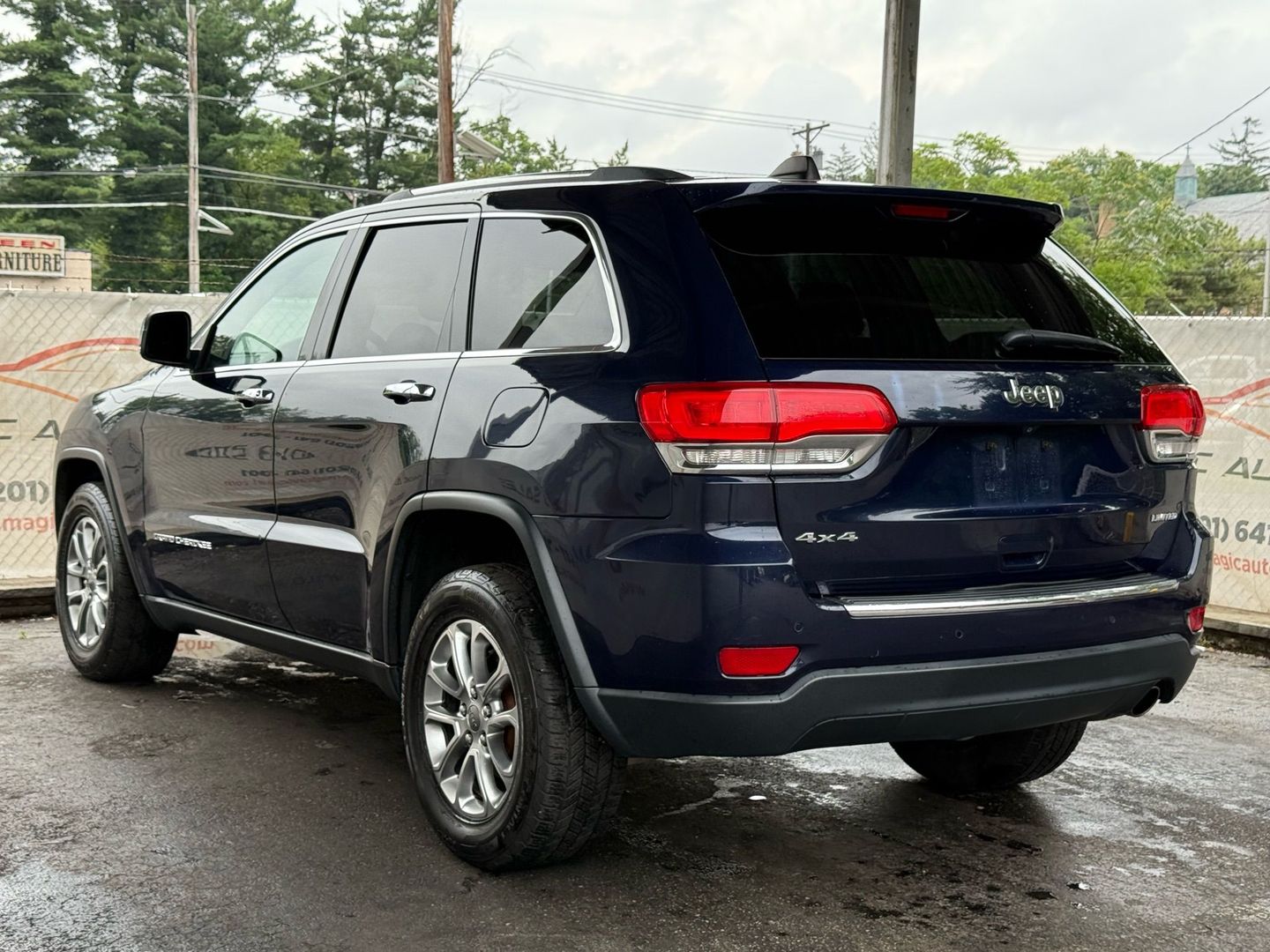 2015 Jeep Grand Cherokee - Image 9