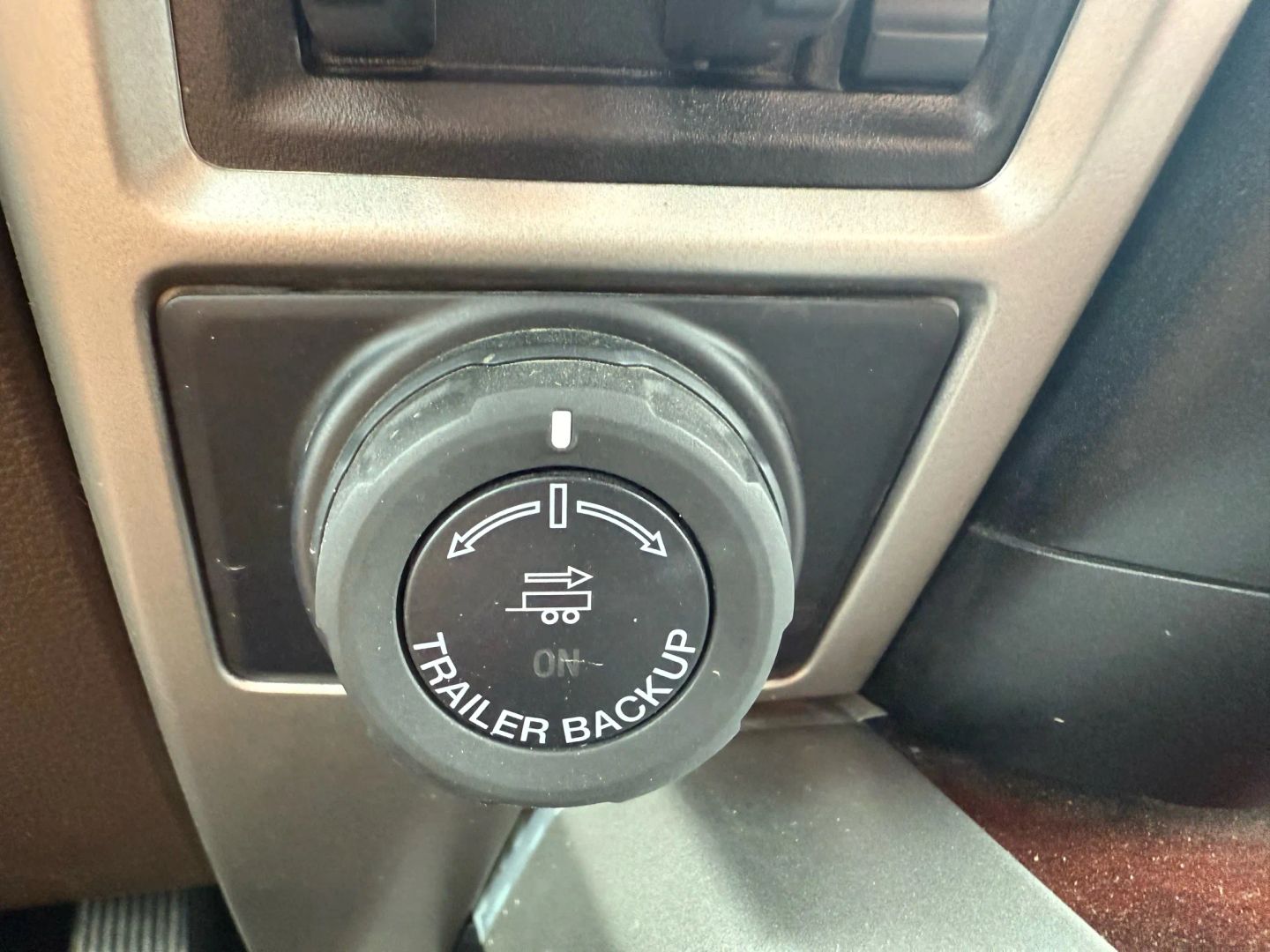2020 Ford F250 Super Duty Crew Cab - Image 29