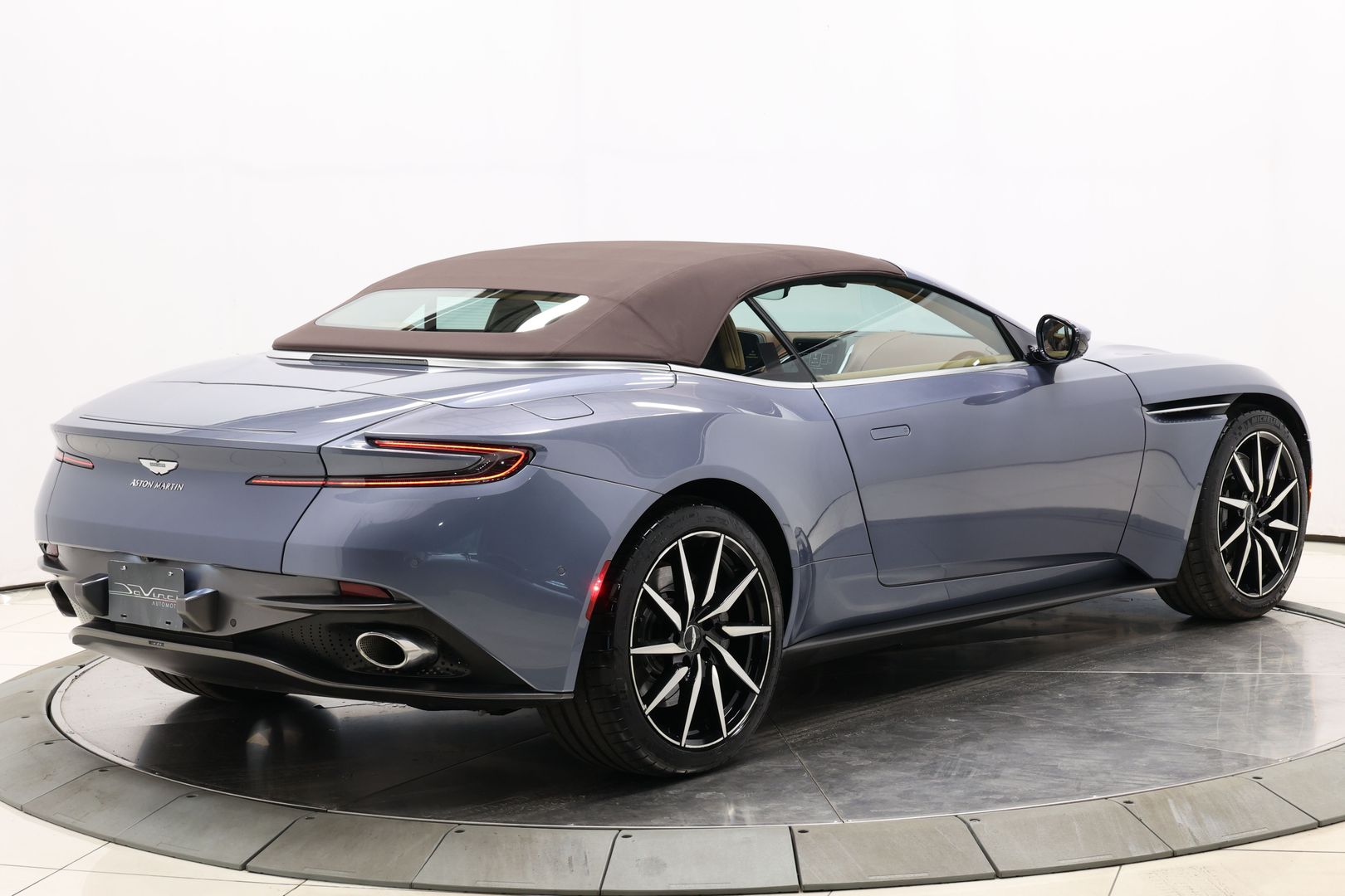 2019 Aston Martin Db11 - Image 97