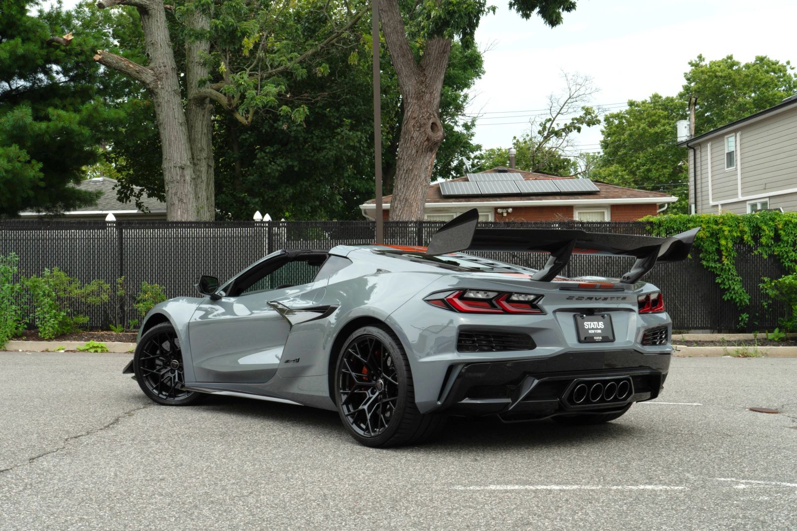 2025 Chevrolet Corvette - Image 23
