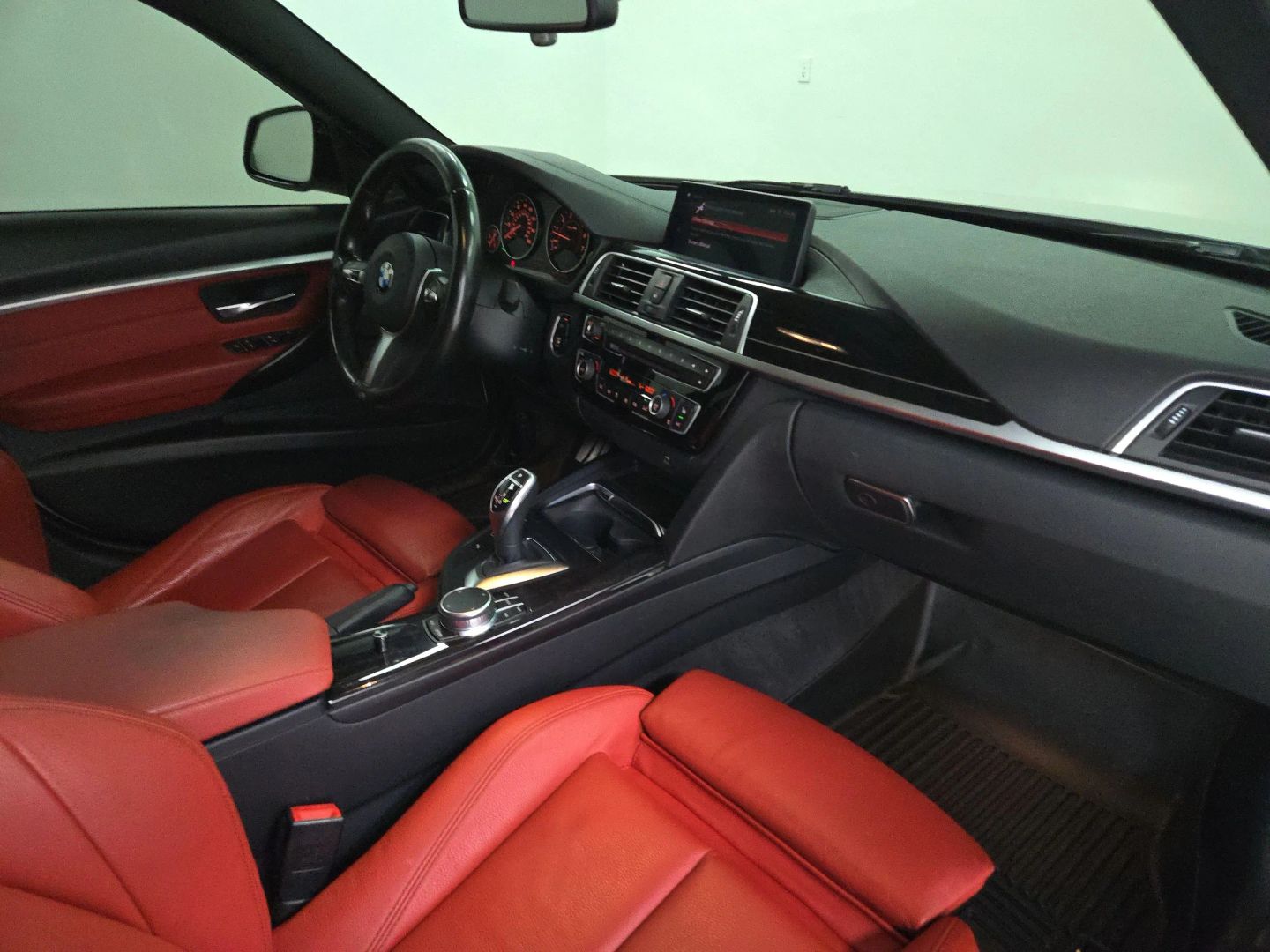 2018 Bmw 3 Series - Image 23