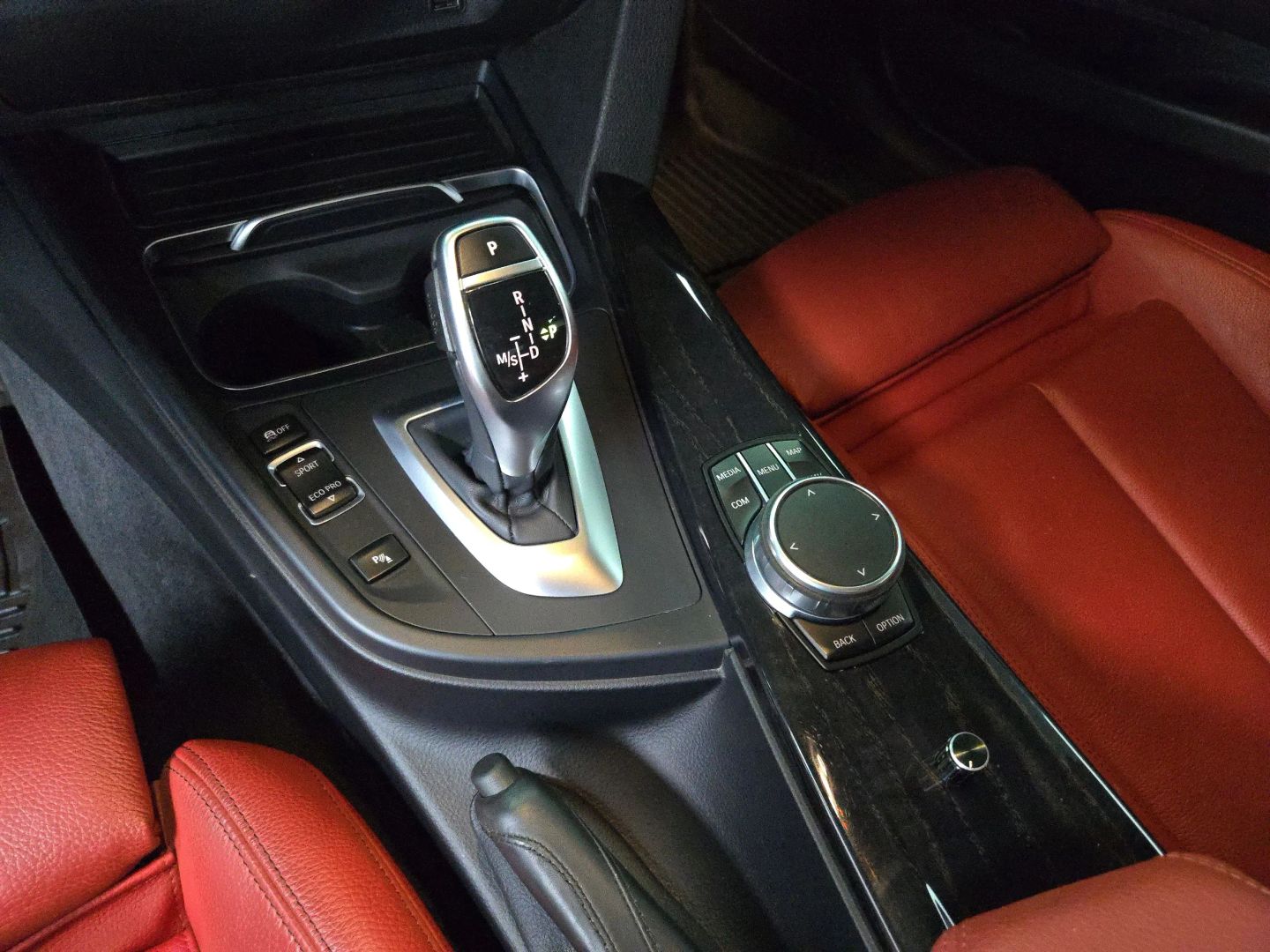 2018 Bmw 3 Series - Image 16