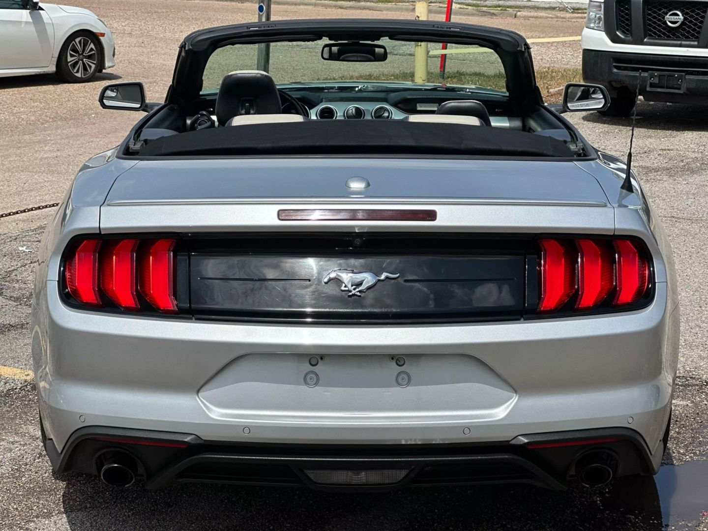 2019 Ford Mustang - Image 8