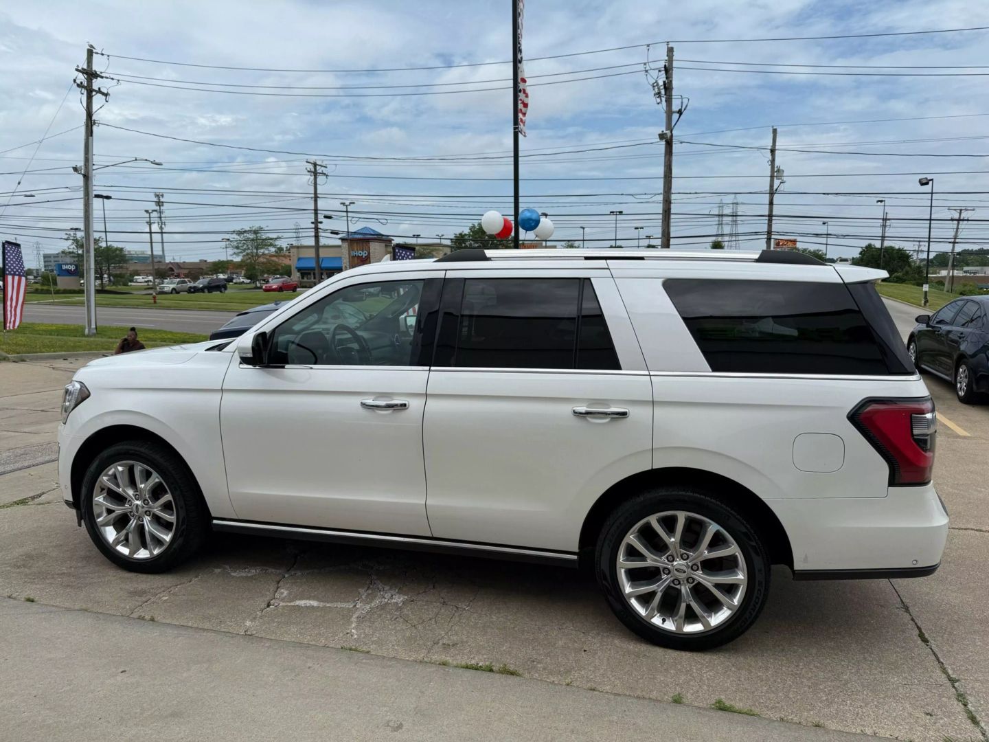 2018 Ford Expedition - Image 7