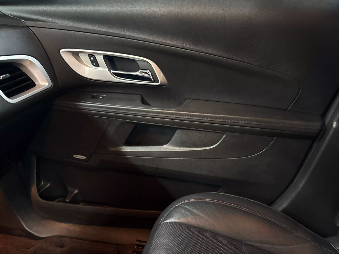 2016 Chevrolet Equinox - Image 42