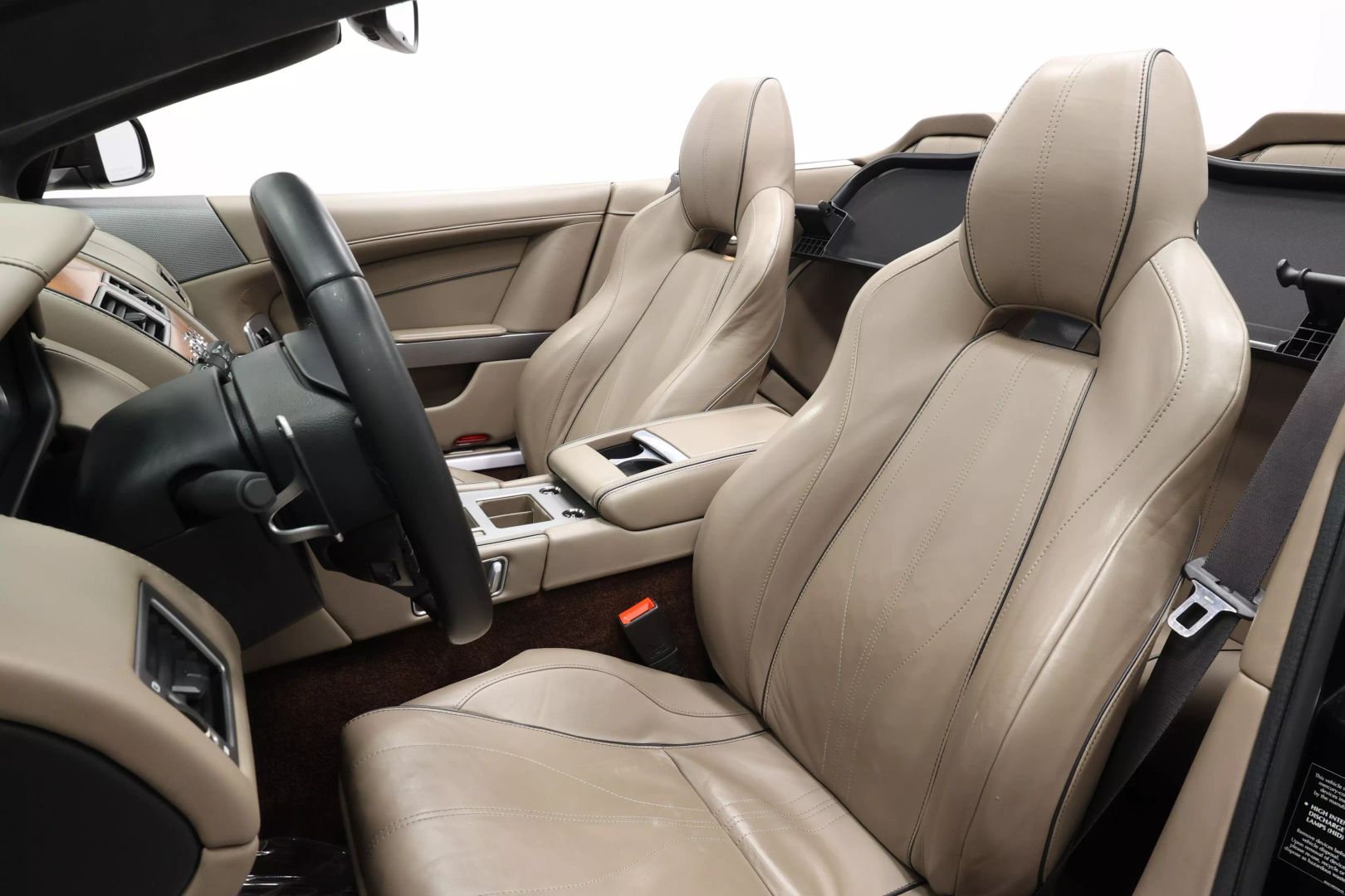 2015 Aston Martin Db9 - Image 15