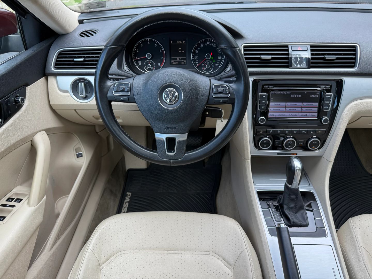 2012 Volkswagen Passat - Image 18