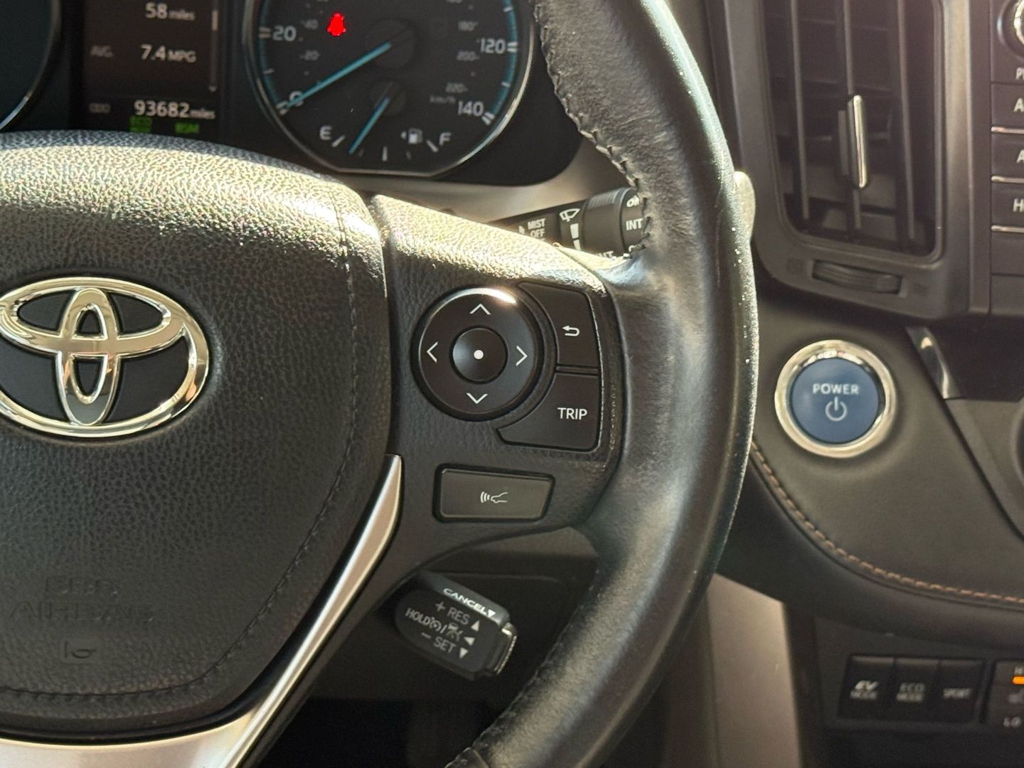 2018 Toyota Rav4 Hybrid - Image 34
