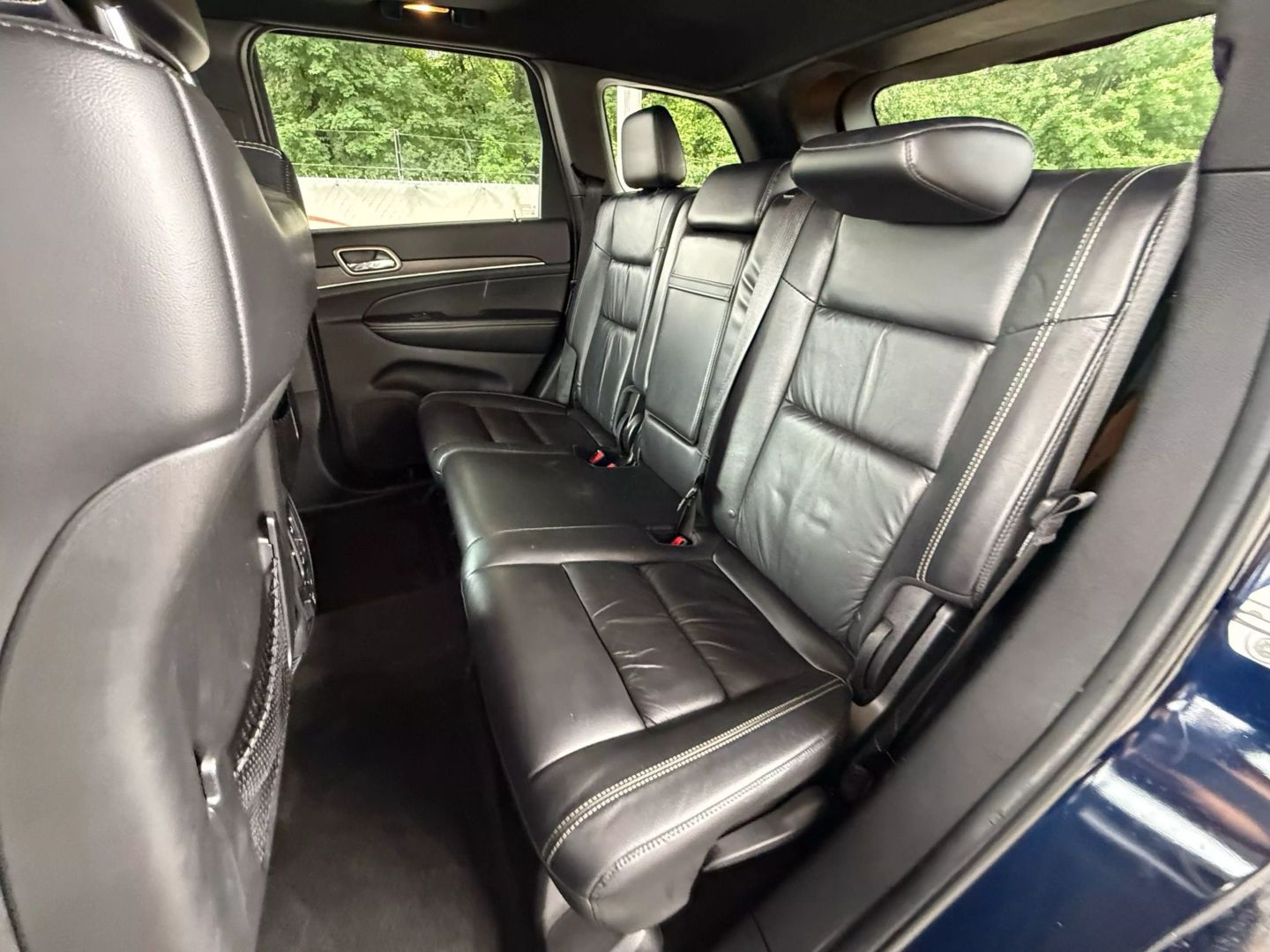 2015 Jeep Grand Cherokee - Image 19